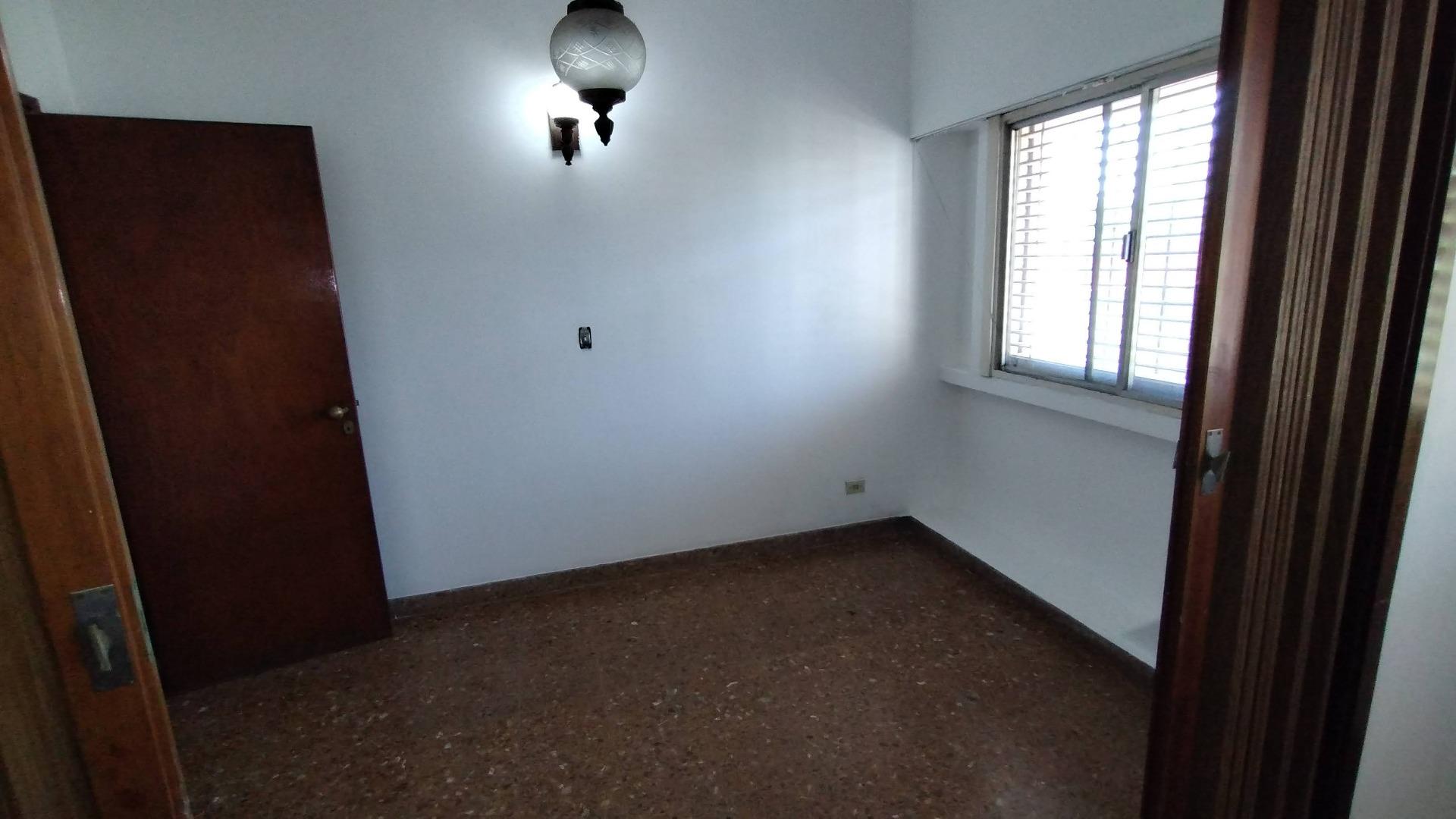 #4689690 | Venta | PH | Lanus (Estudio Inmobiliario Di Paola)