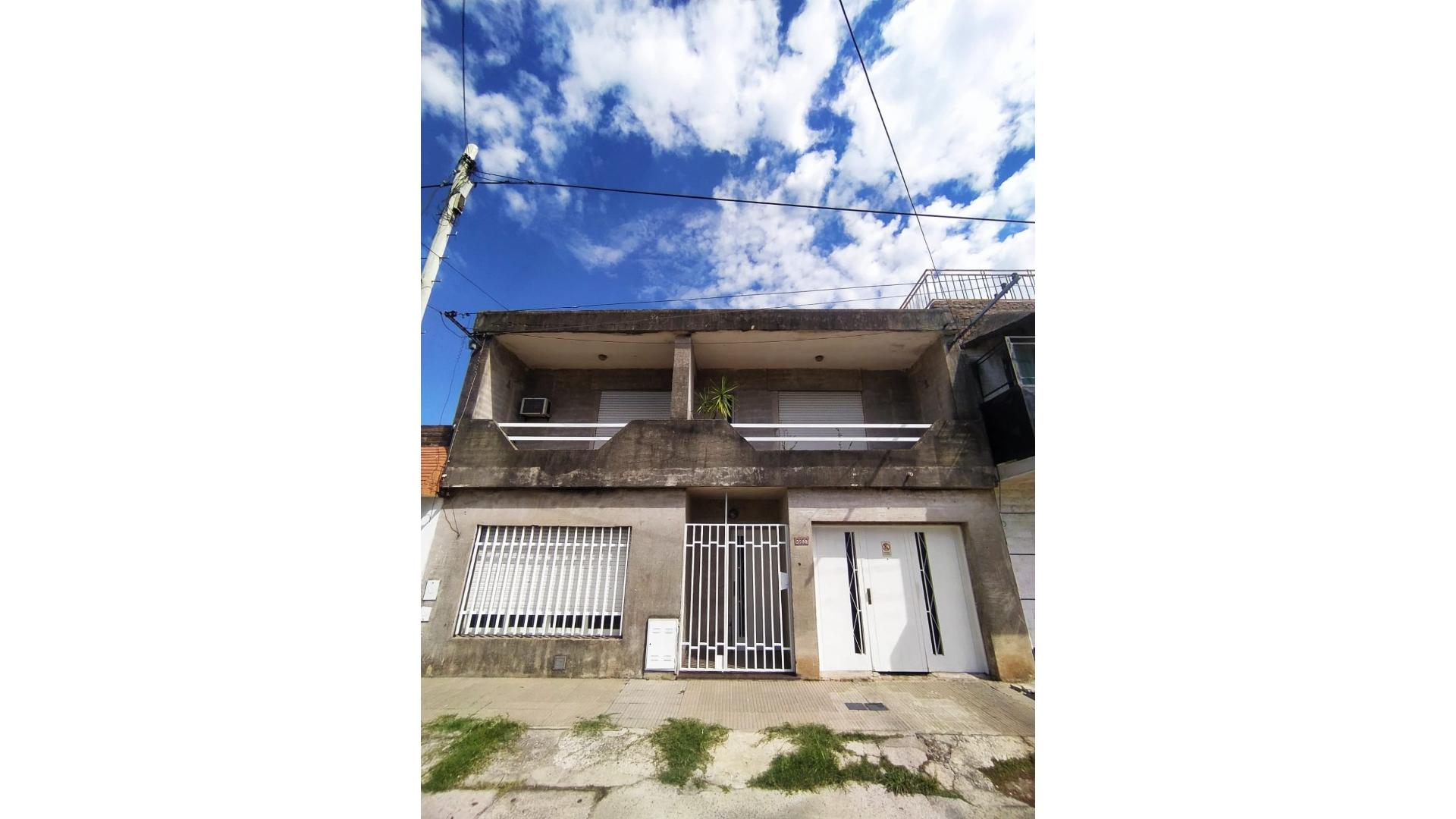 #3903536 | Venta | Casa | Rosario (Ragusa Inmobiliaria)