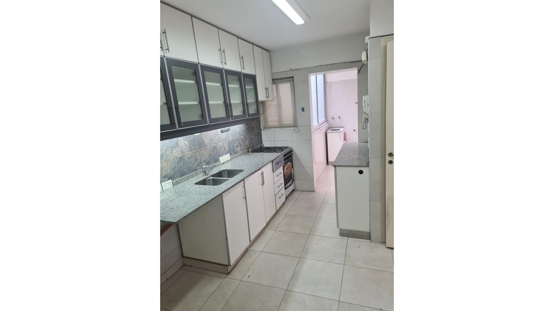#4852363 | Temporary Rental | Apartment | Recoleta (Roma Broker Inmobiliario)