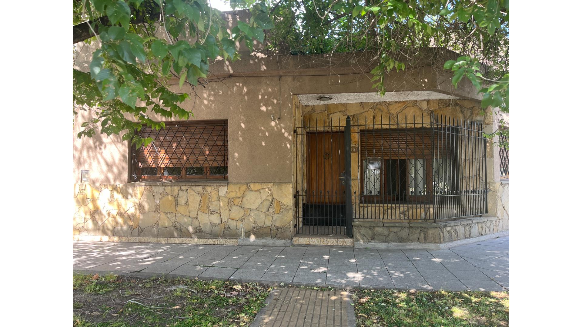 #4851845 | Alquiler | Casa | Lomas De Zamora (Marcelo Blanco Inmobiliaria)