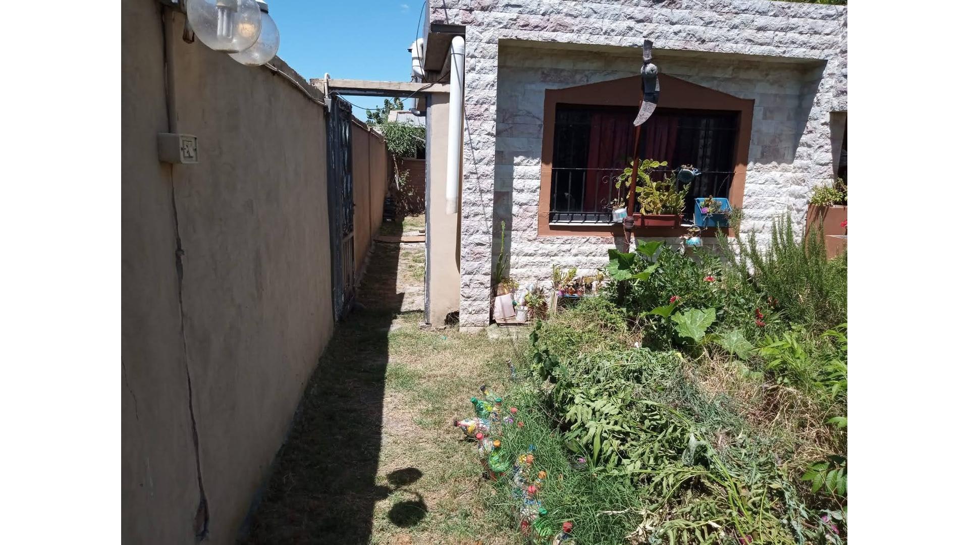 #4701957 | Venta | PH | Lanus (Estudio Inmobiliario Di Paola)