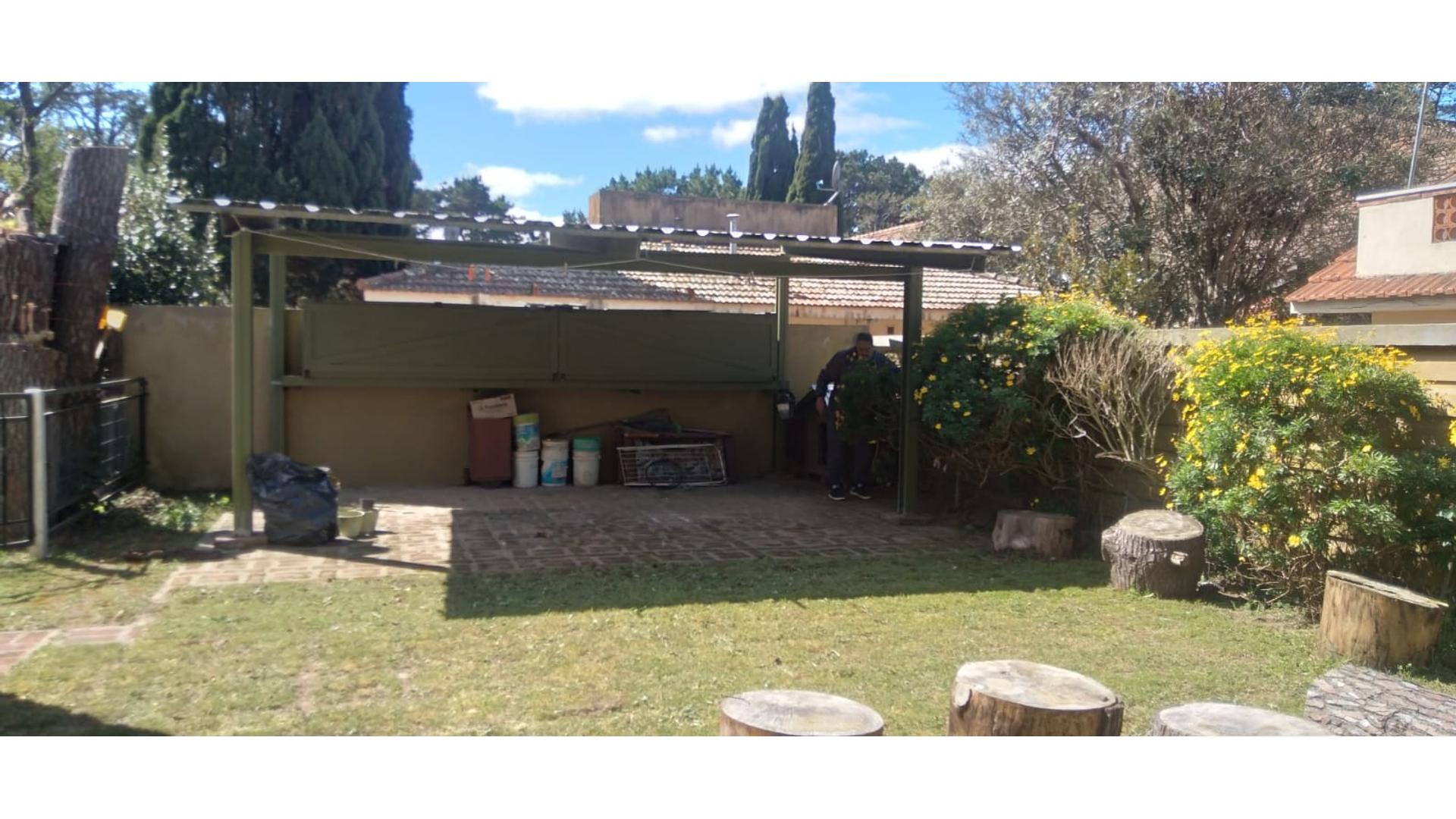 #4898322 | Sale | House | Mar De Ajo (Carla Rios Negocios Inmobiliarios)