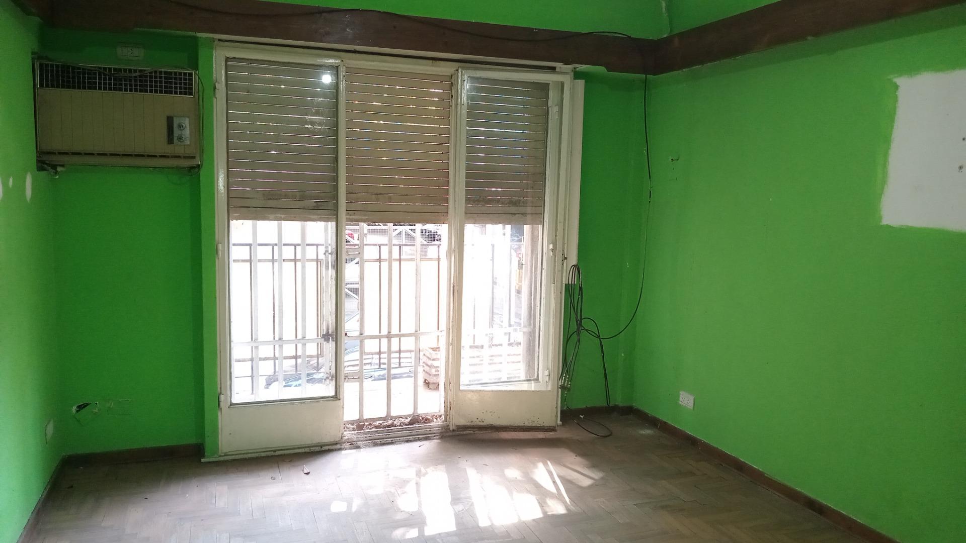 #4898392 | Venta | PH | Liniers (Vitale Feola Propiedades)