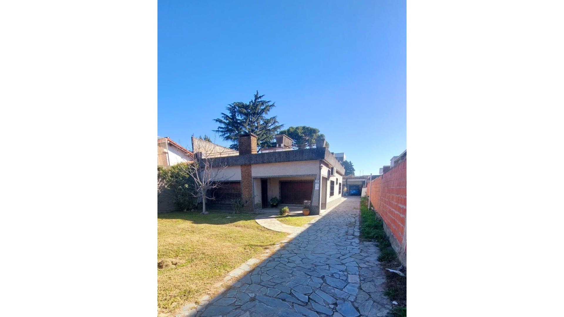 #4897970 | Venta | Casa | Malvinas Argentinas (Ferreiro Propiedades)