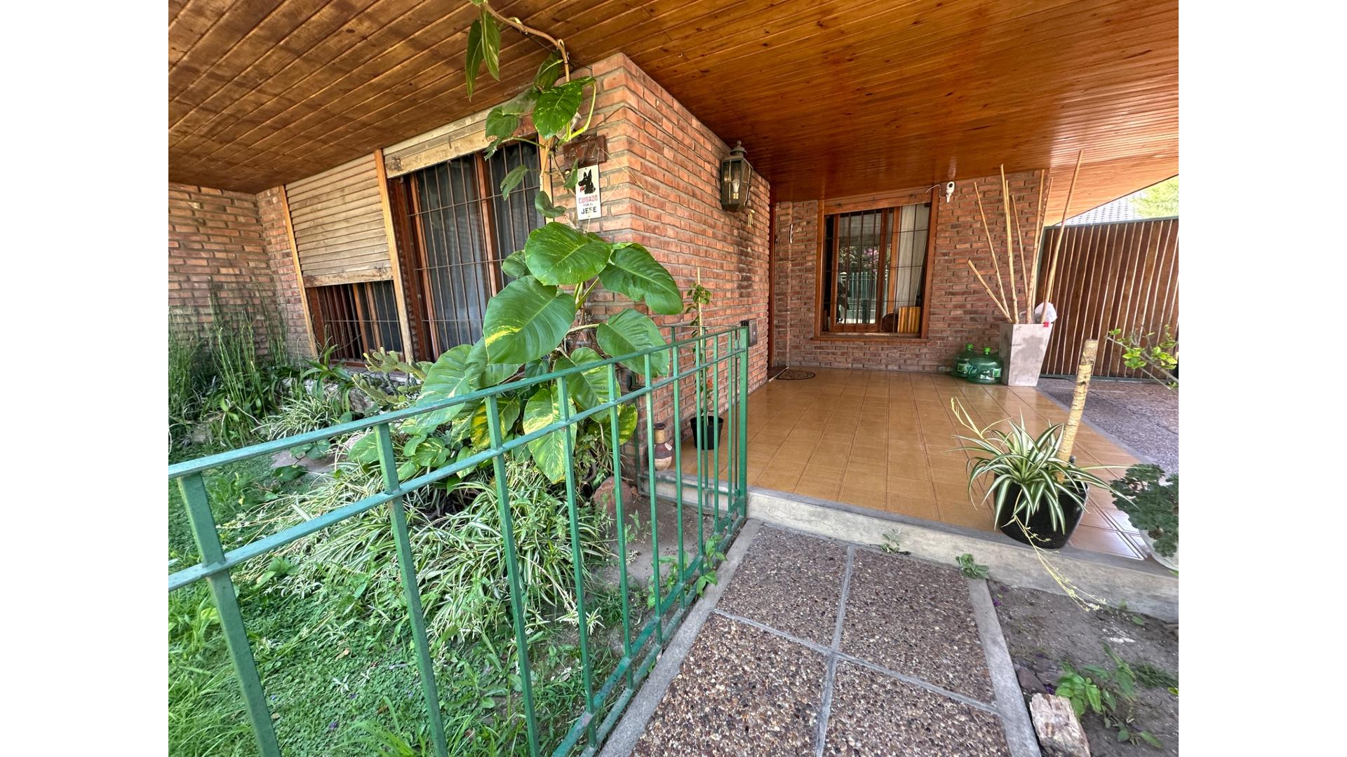 #4479548 | Venta | Casa | Quilmes (Riveiro Negocios inmobiliarios)