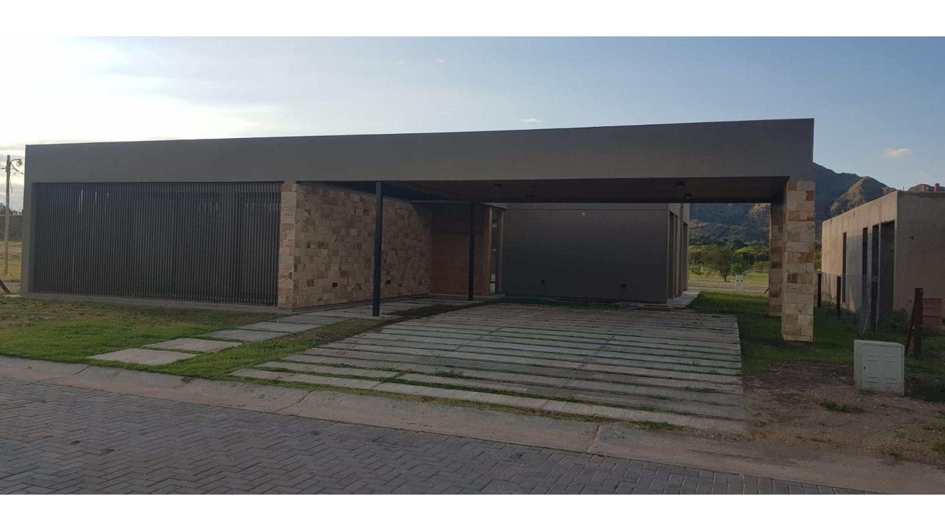 #4921681 | Venta | Casa | Juana Koslay (Espacio Urbano)