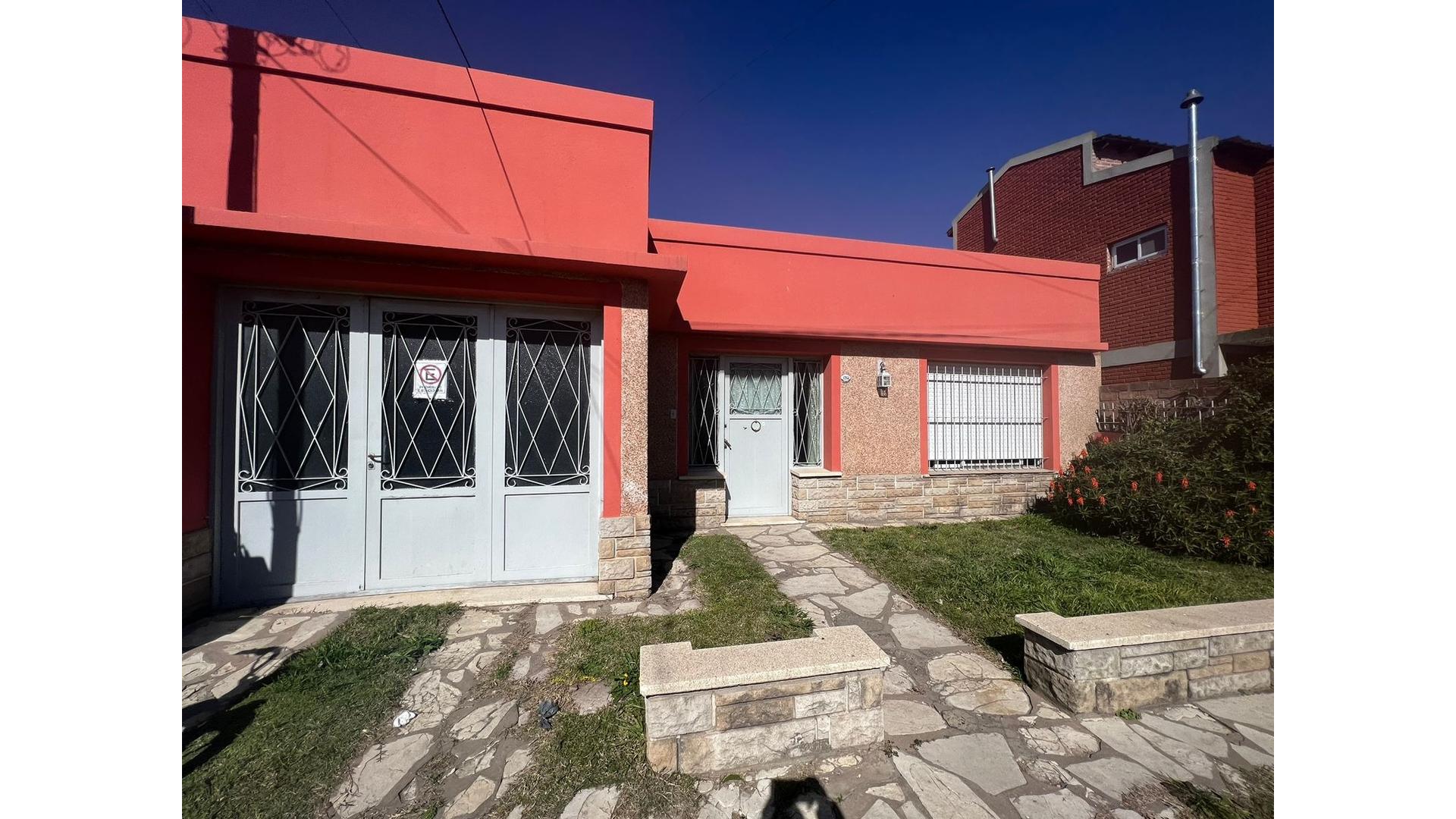 #4928903 | Venta | Casa | San Miguel Del Monte (Marcela Miranda Inmobiliaria)