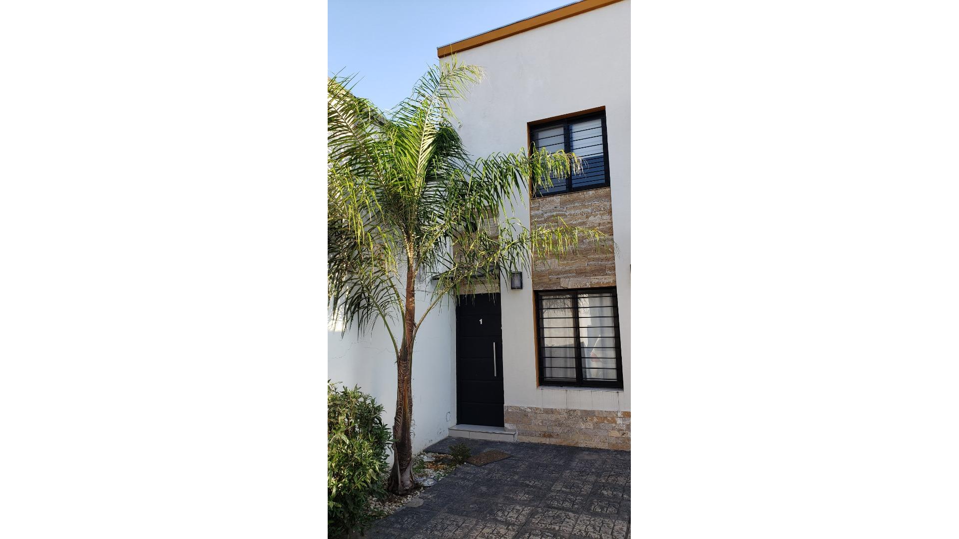 #4942901 | Alquiler | Casa | Lomas De Zamora (Estudio Inmobiliario Di Paola)