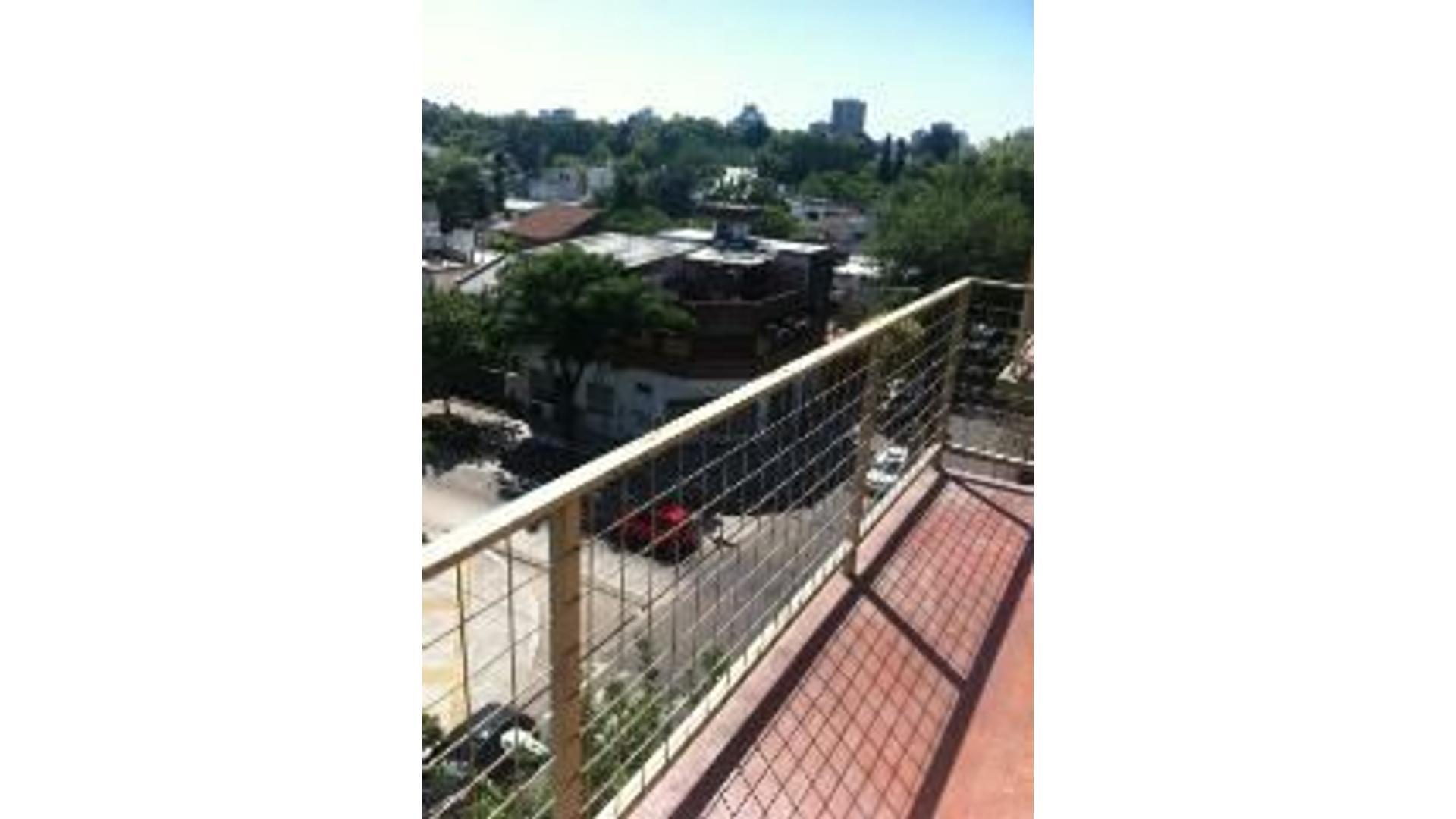 #5365330 | Venta | Departamento | Versalles (Menendez Propiedades)