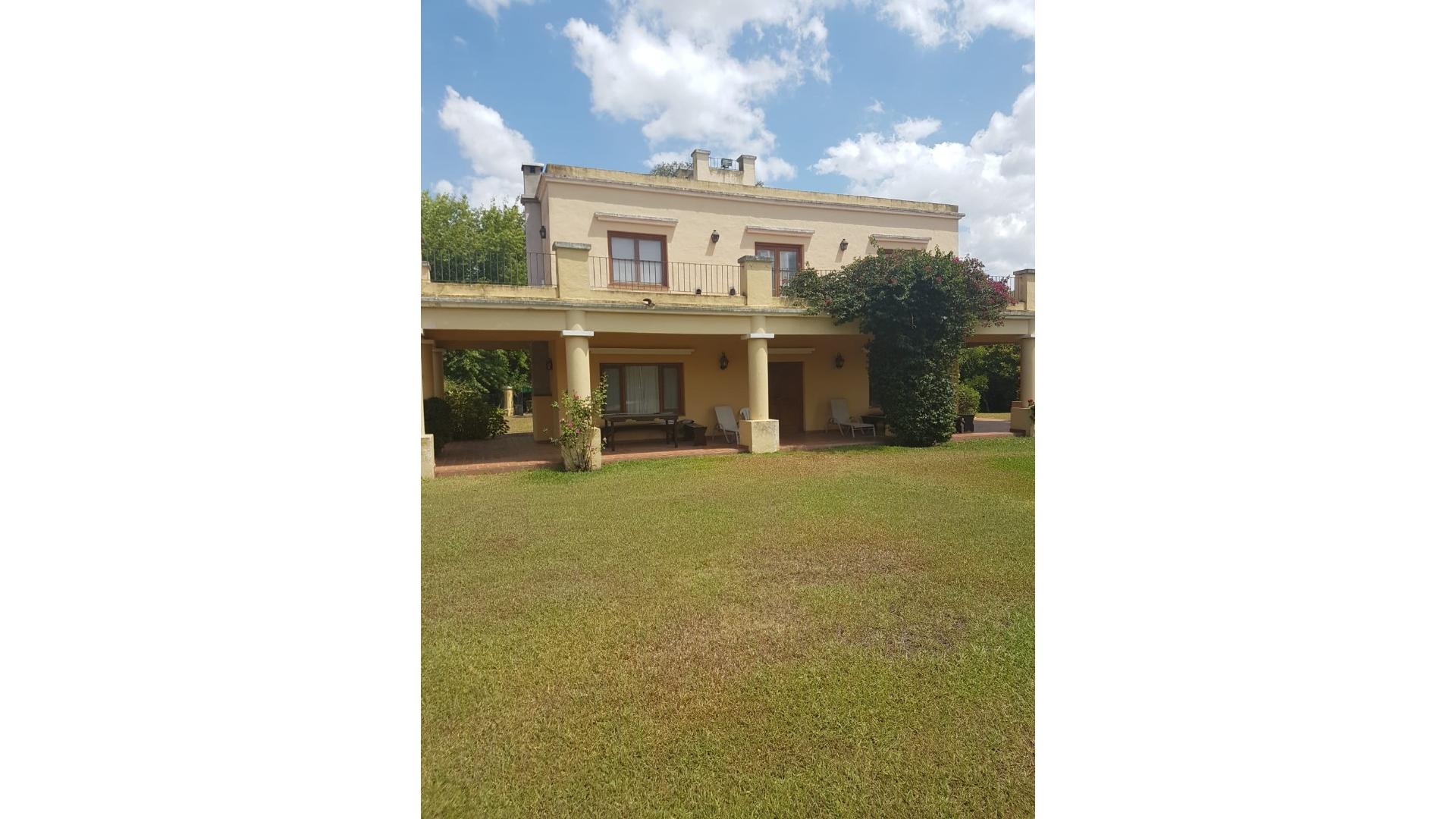 #4981971 | Venta | Casa | Pilar (Erro Propiedades)