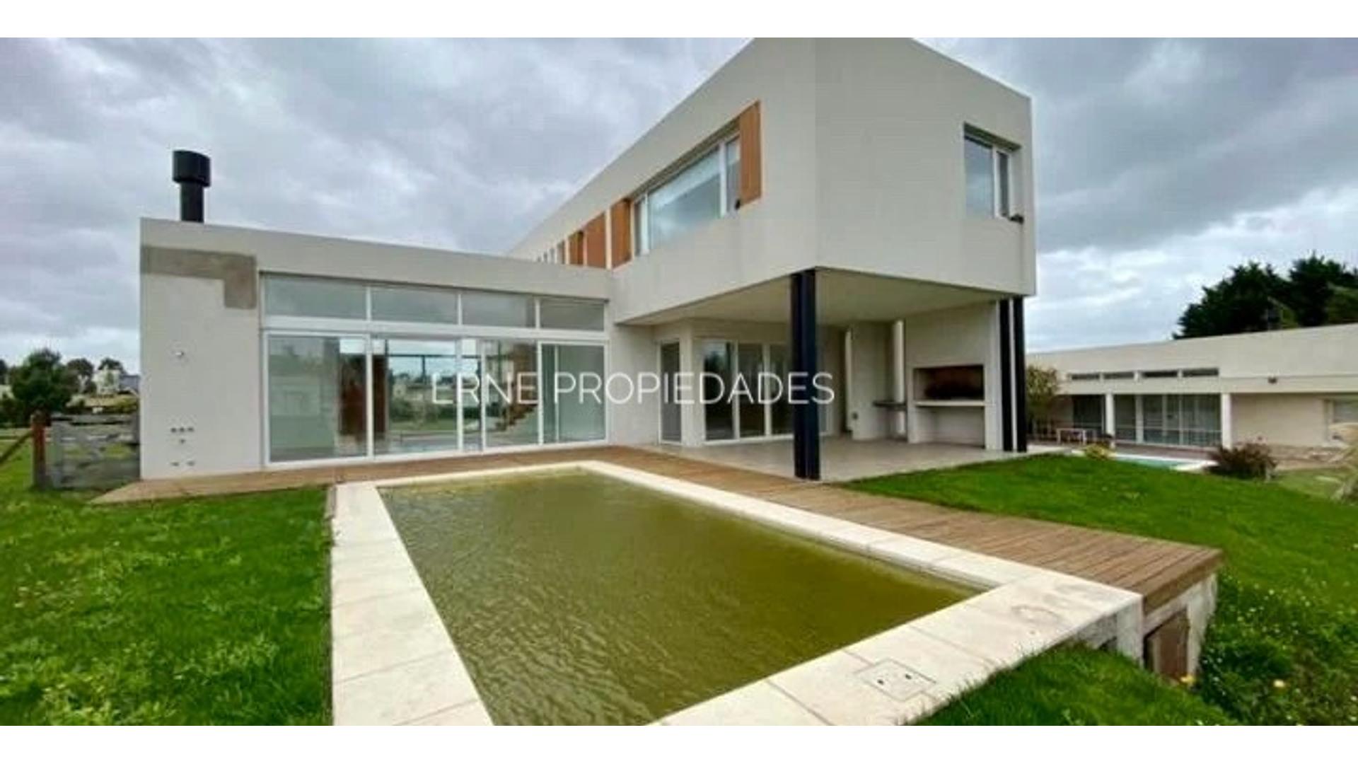 #4982674 | Alquiler | Casa | Mar Del Plata (Erne Propiedades)