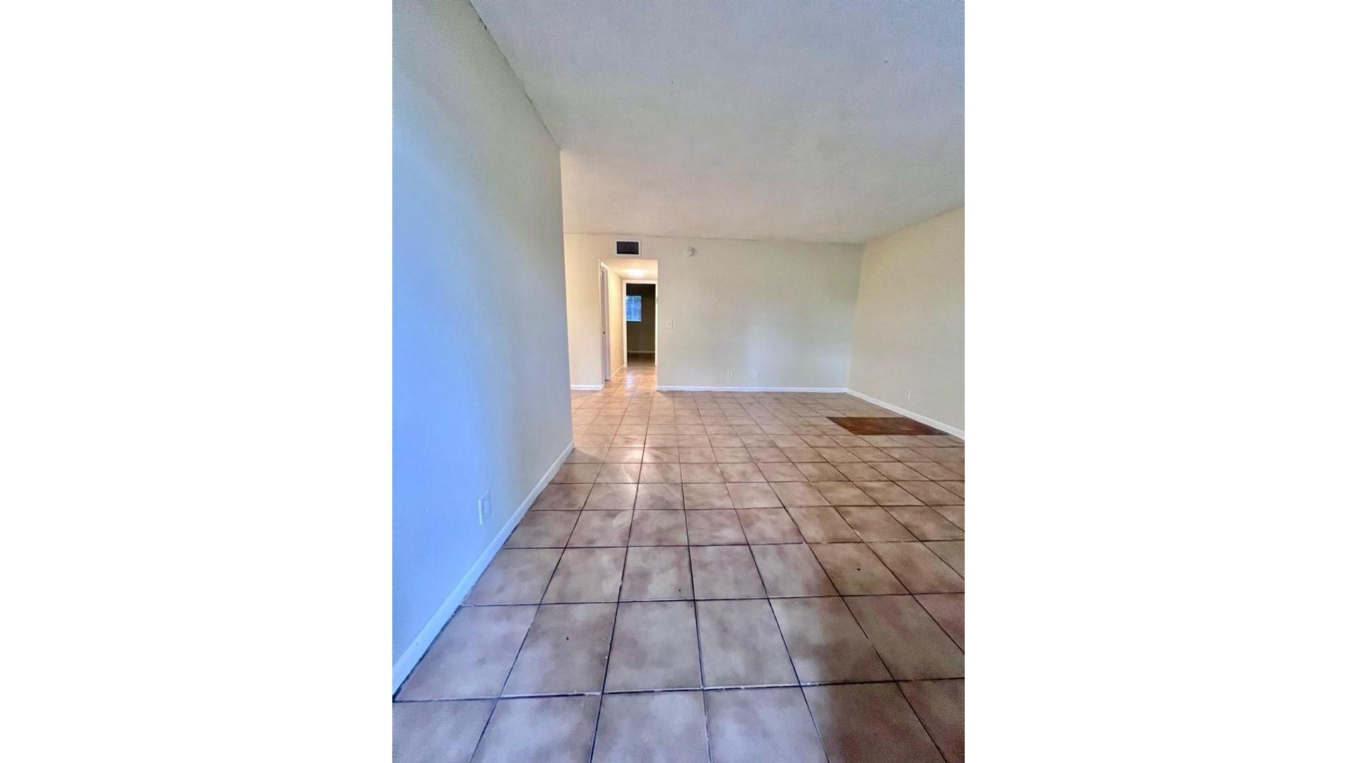 #4989795 | Sale | Apartment | Miami (Fabiana Garcia Real Estate)