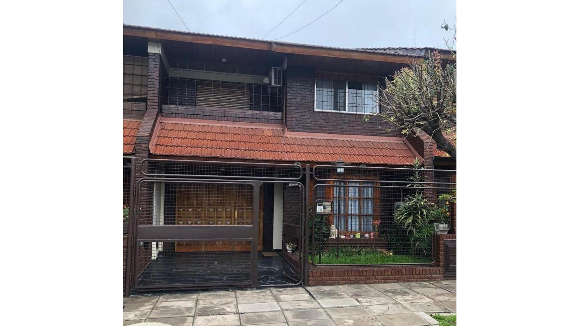 #5158853 | Venta | Casa | Vicente Lopez (Yaria - Onega Propiedades)