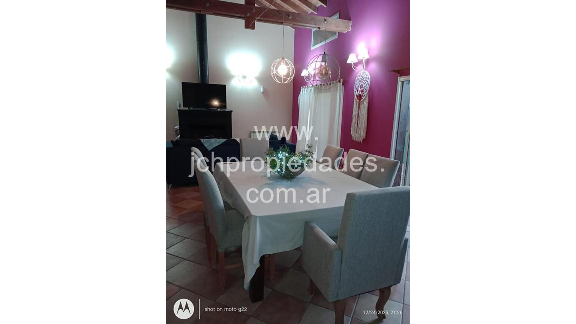 #5013808 | Venta | Casa | Villa La Angostura (Campos Haedo Propiedades)