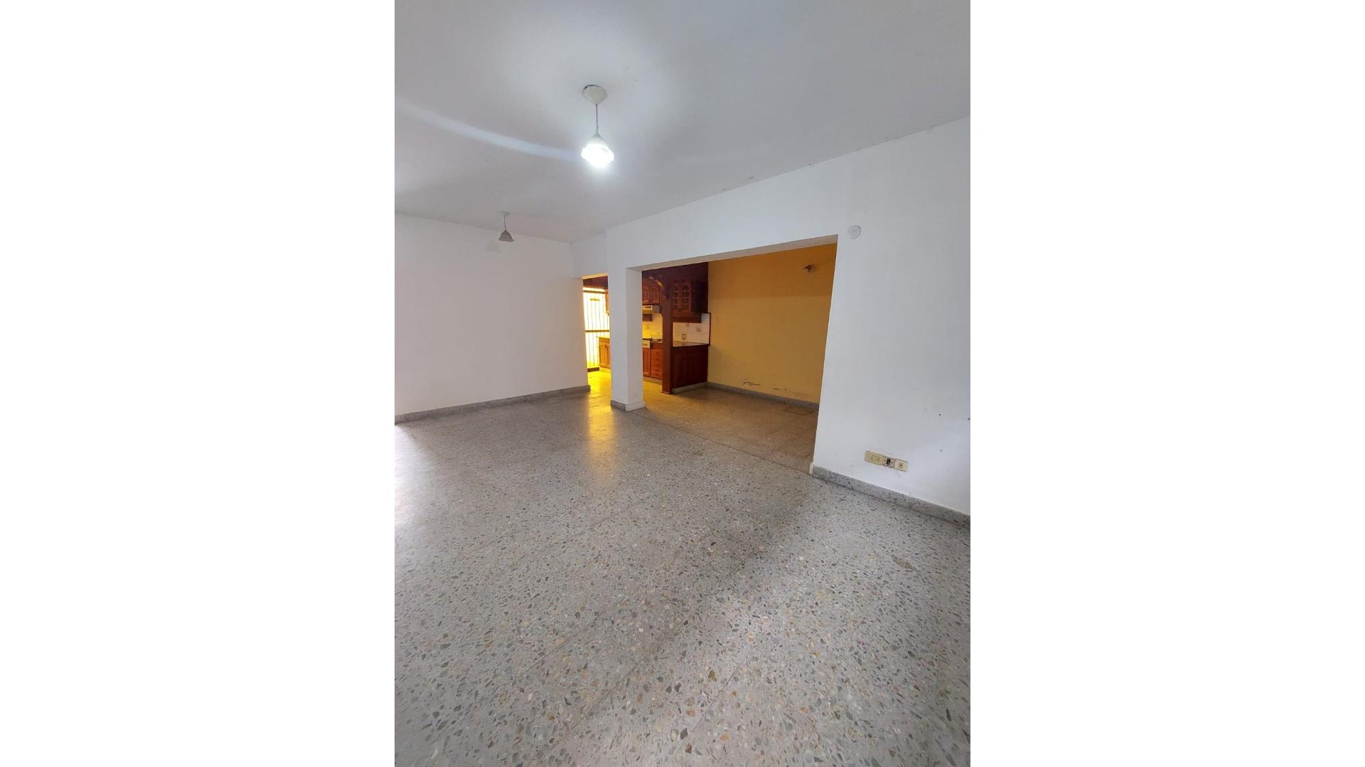 #5037924 | Alquiler | Casa | Almirante Brown (Picco Propiedades)