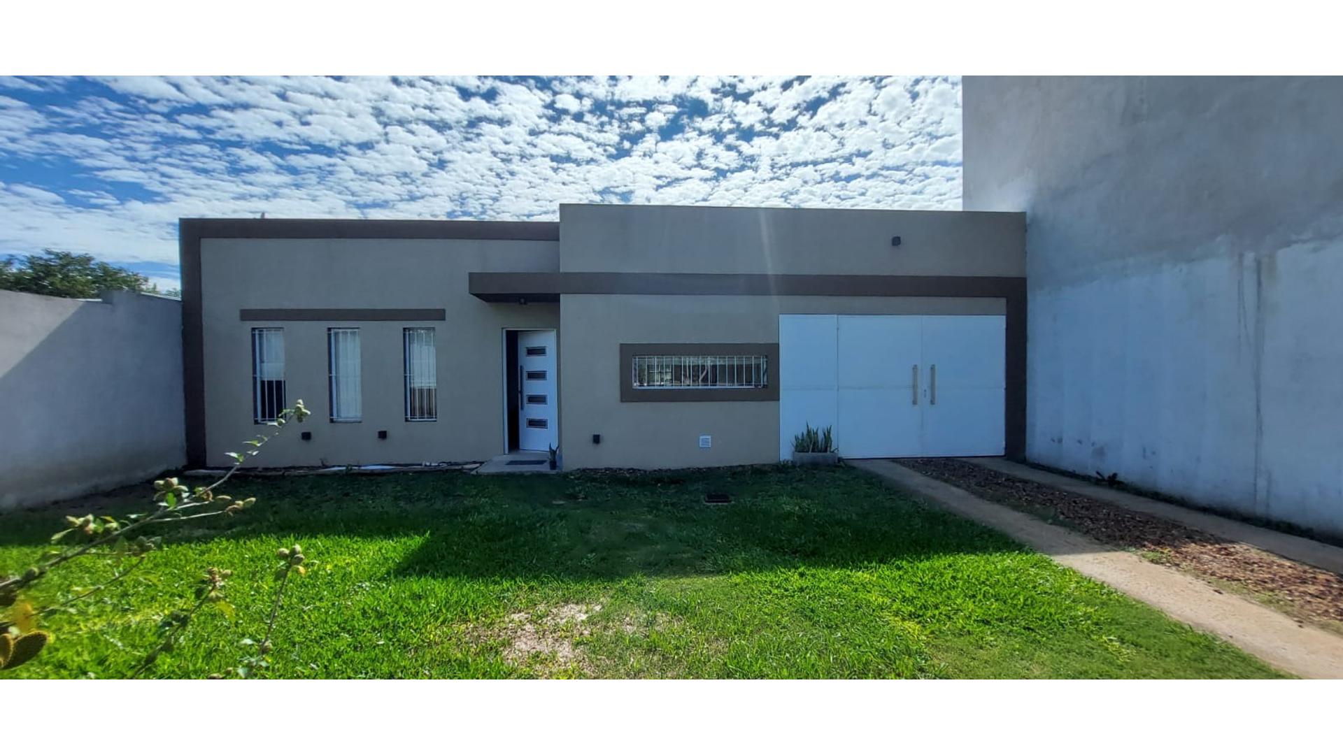 #5043517 | Venta | Casa | Gualeguaychu (Carmona Gustavo Negocios Inmobiliarios)