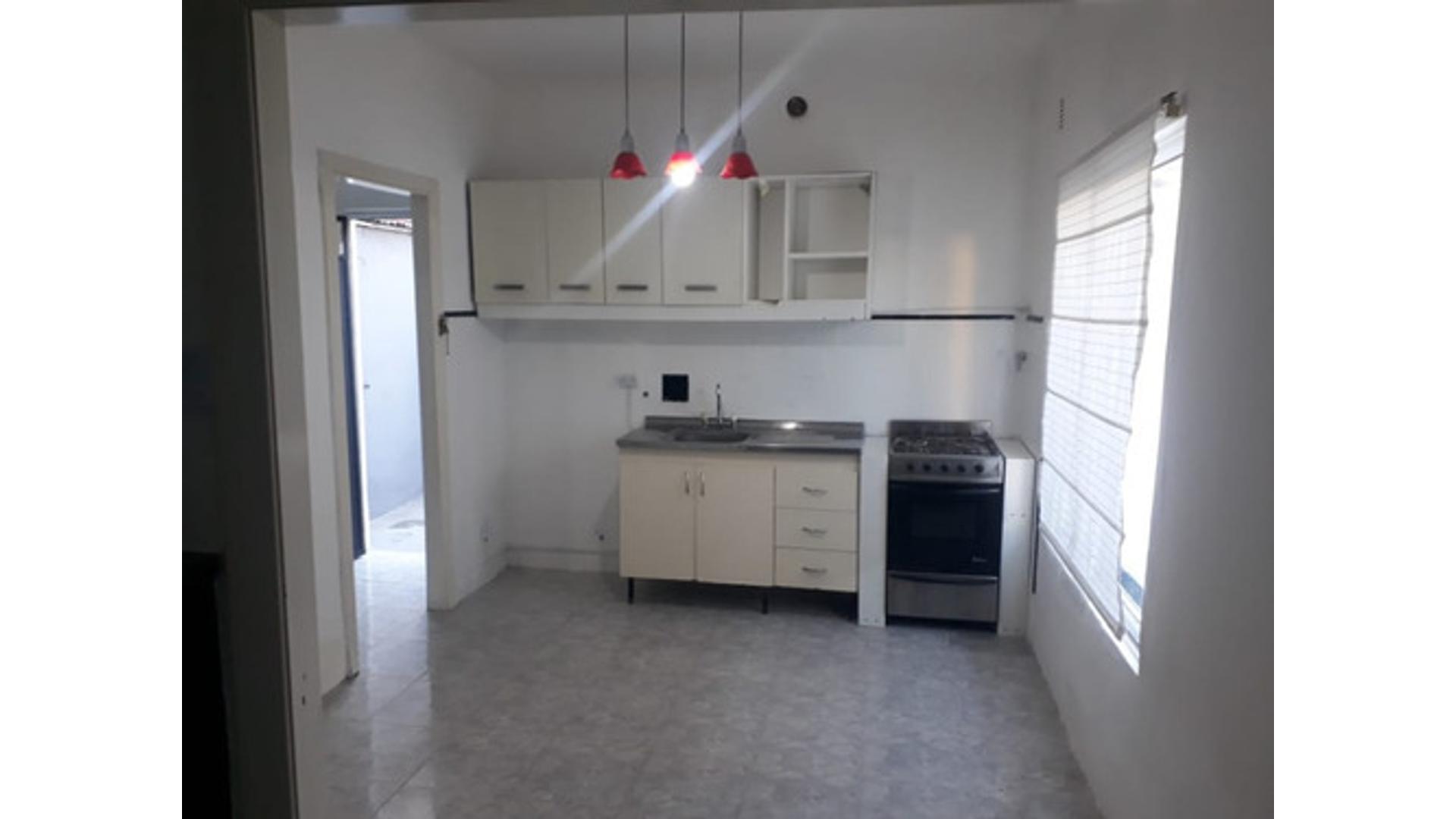 #5078711 | Venta | Casa | Berazategui (VALERIA SANCHEZ FERREIROS)