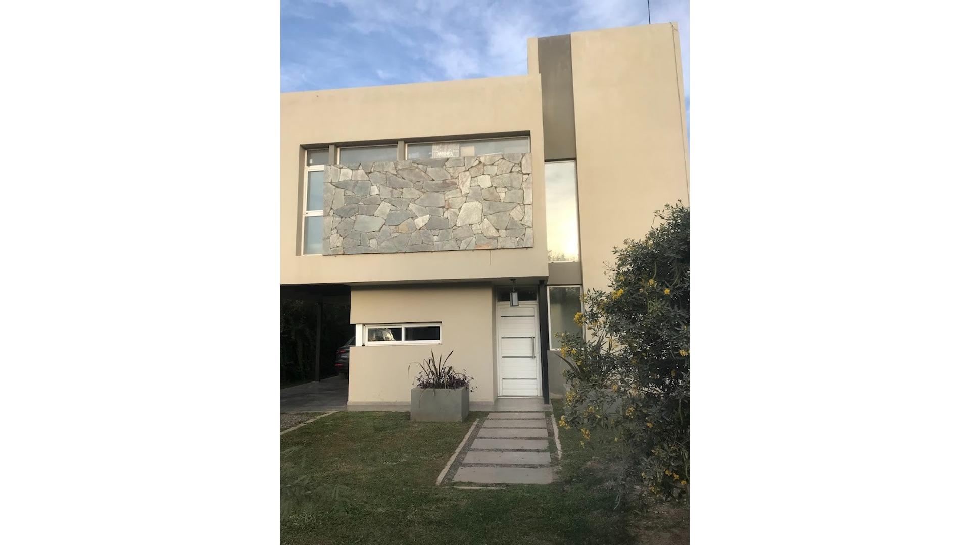 #5062683 | Venta | Casa | Rio Ceballos (Grupo Banker)