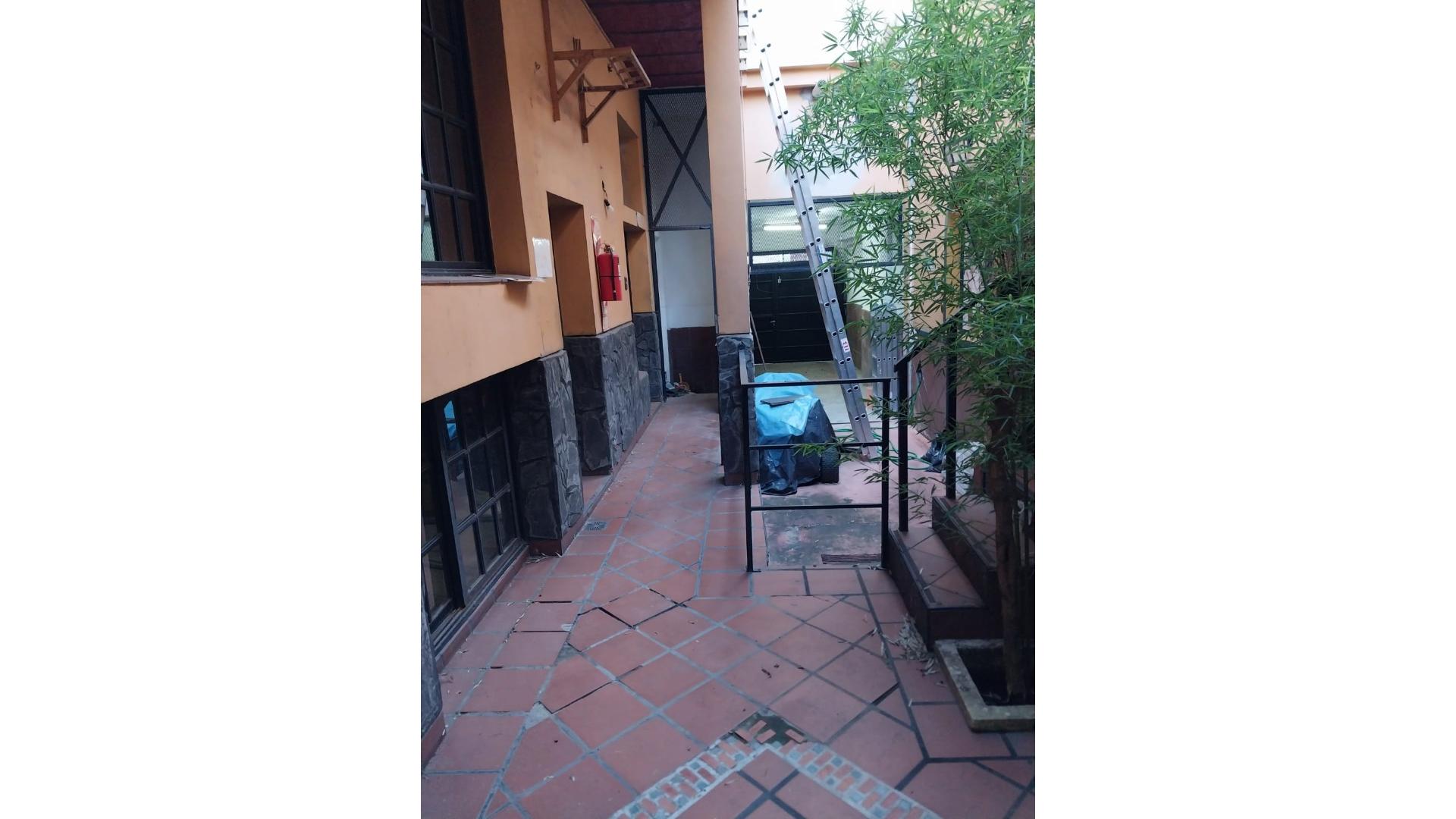 #5073619 | Venta | PH | Villa del Parque (Esmoris Y Asociados)