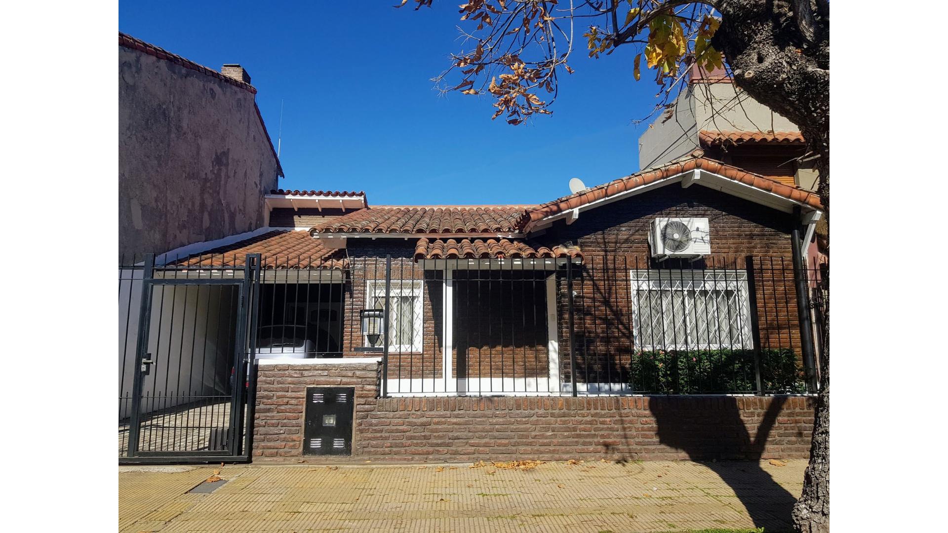 #5074890 | Venta | Casa | Ituzaingó (Andrés Martinek Propiedades)