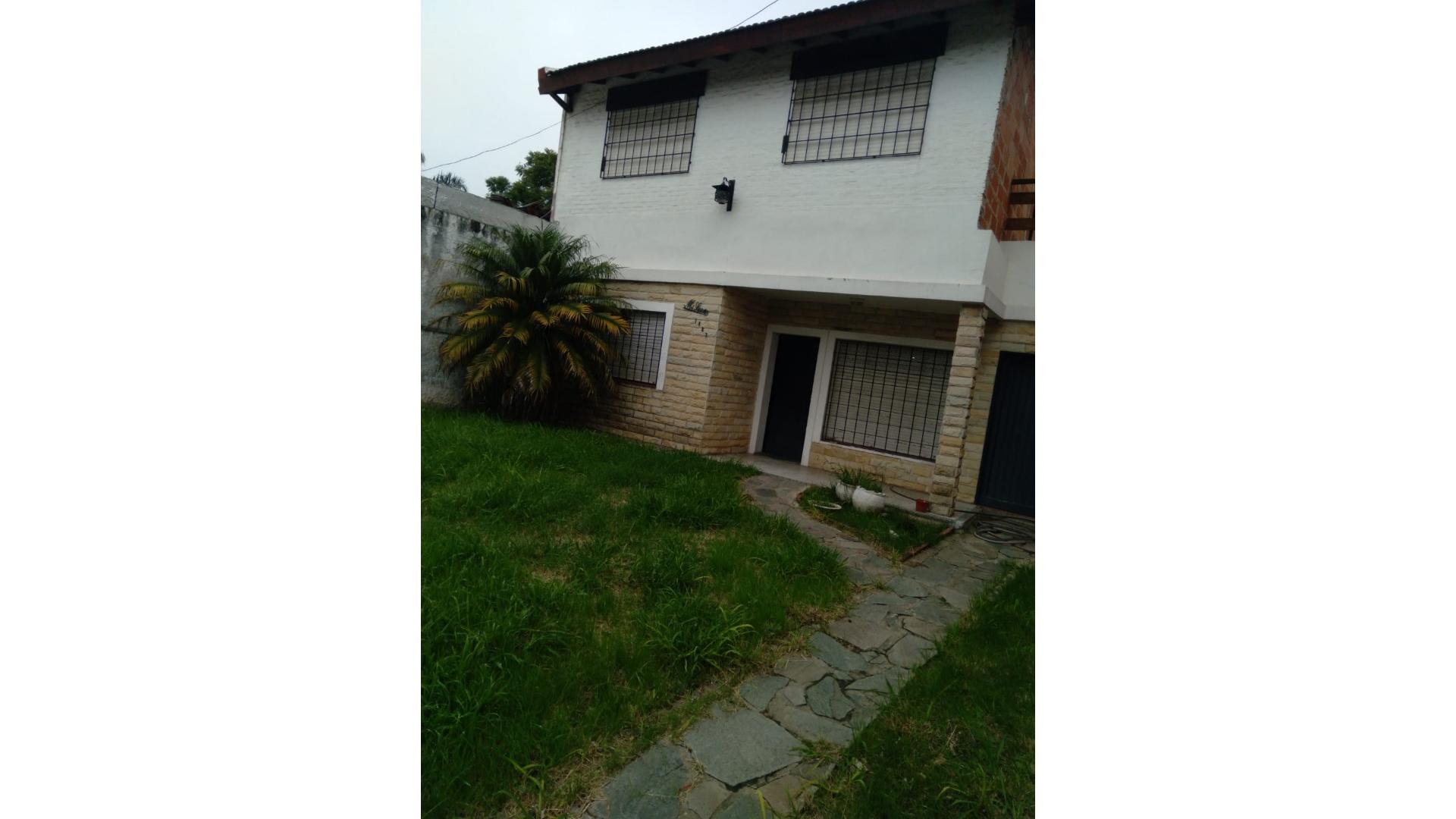 #5112318 | Venta | Casa | Moron (GURRUCHAGA ESTUDIO INMOBILIARIO)