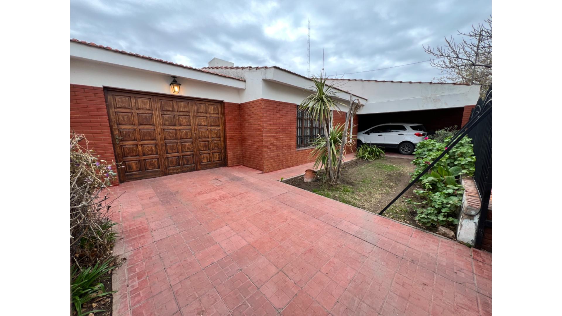 #5122575 | Venta | Casa | San Luis (Andrea Ines Crenna)