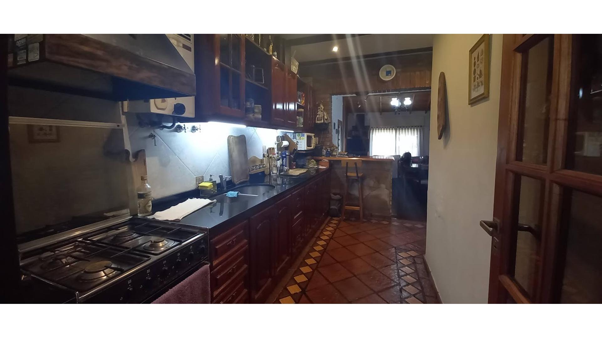 #5200342 | Venta | Casa | Quilmes (Alma Di Matteo Servicios Inmobiliarios)