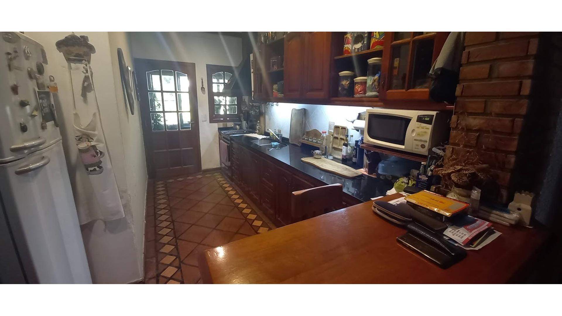 #5200342 | Venta | Casa | Quilmes (Alma Di Matteo Servicios Inmobiliarios)