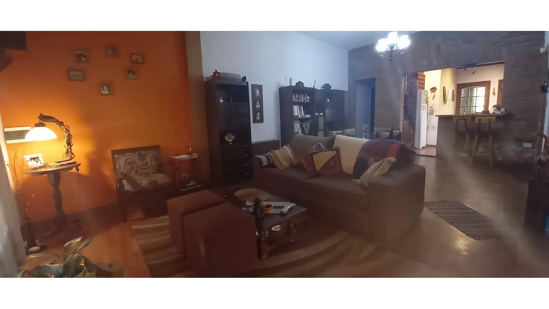 #5200342 | Venta | Casa | Quilmes (Alma Di Matteo Servicios Inmobiliarios)