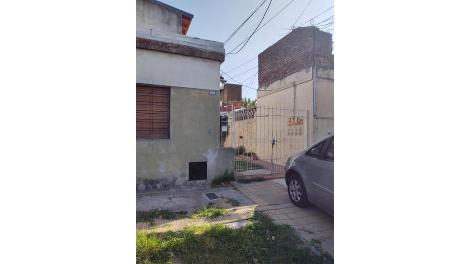 #5310448 | Sale | Horizontal Property | Moron (Susana Pereyra Roig Propiedades)