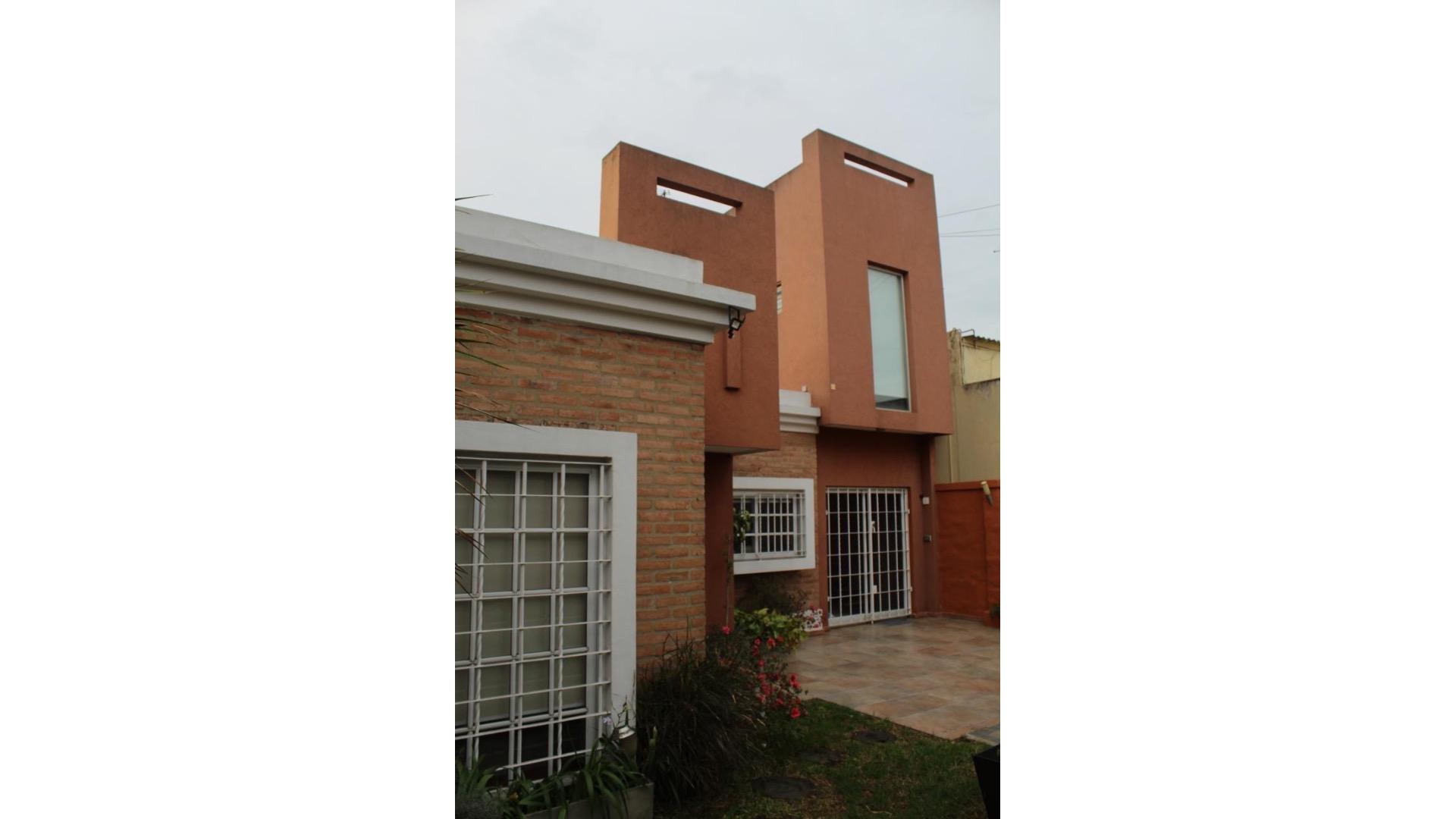 #5244888 | Venta | Casa | Moron (Etica Propiedades)