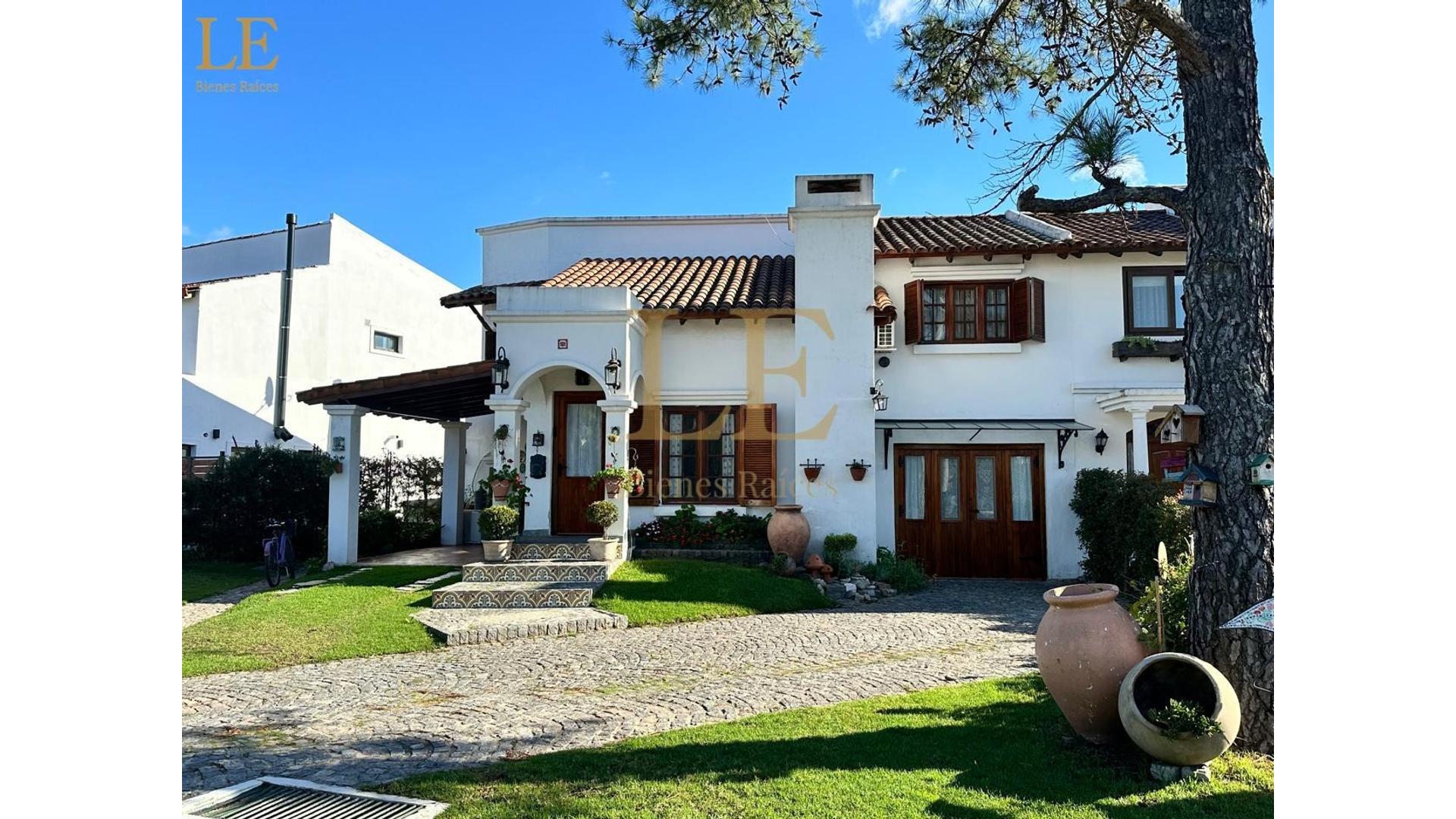 #5282789 | Venta | Casa | Escobar (LE Bienes Raices)