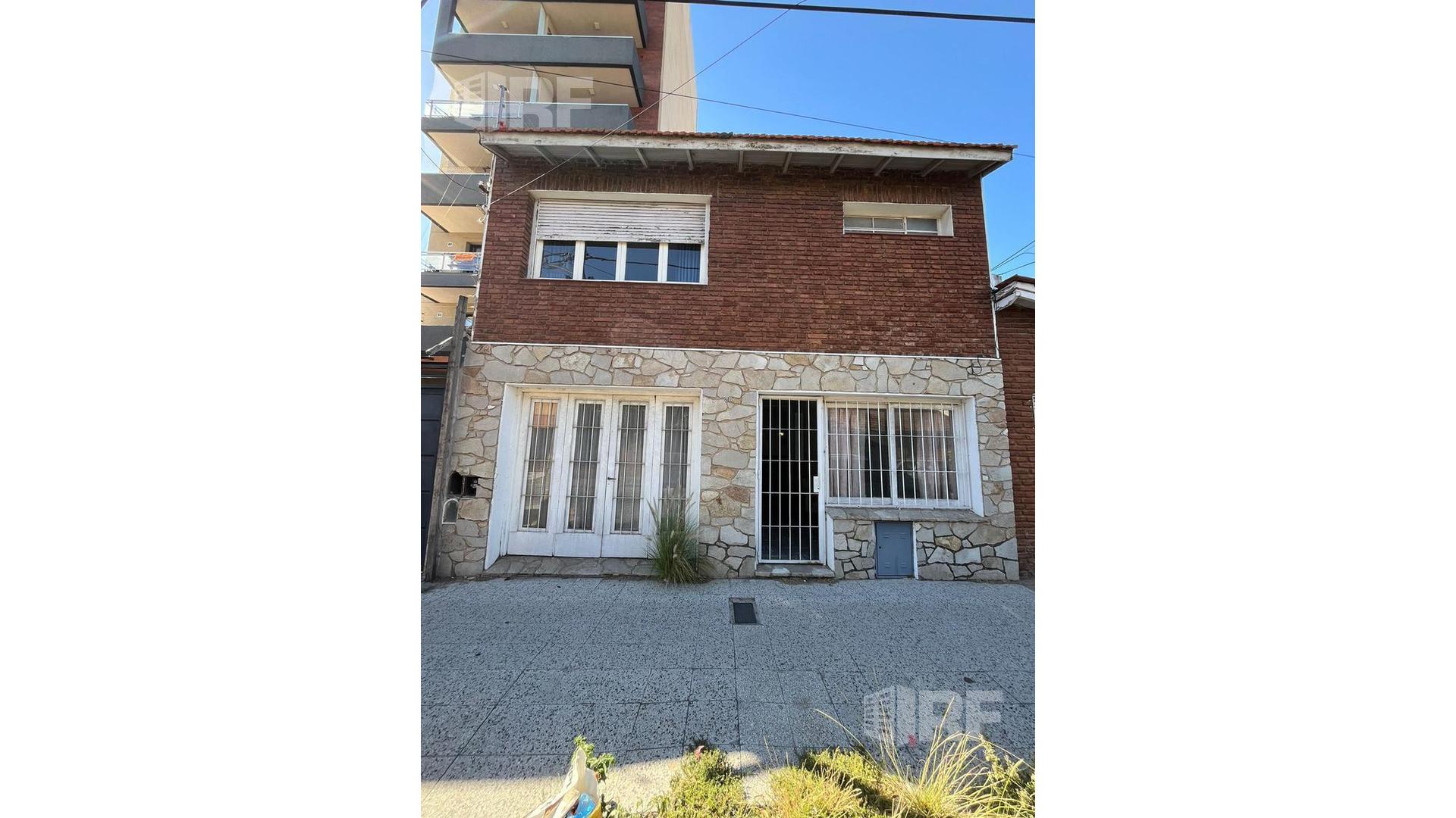 #5352345 | Venta | Casa | Quilmes (IRF Ignacio Radaelli Fernandez)