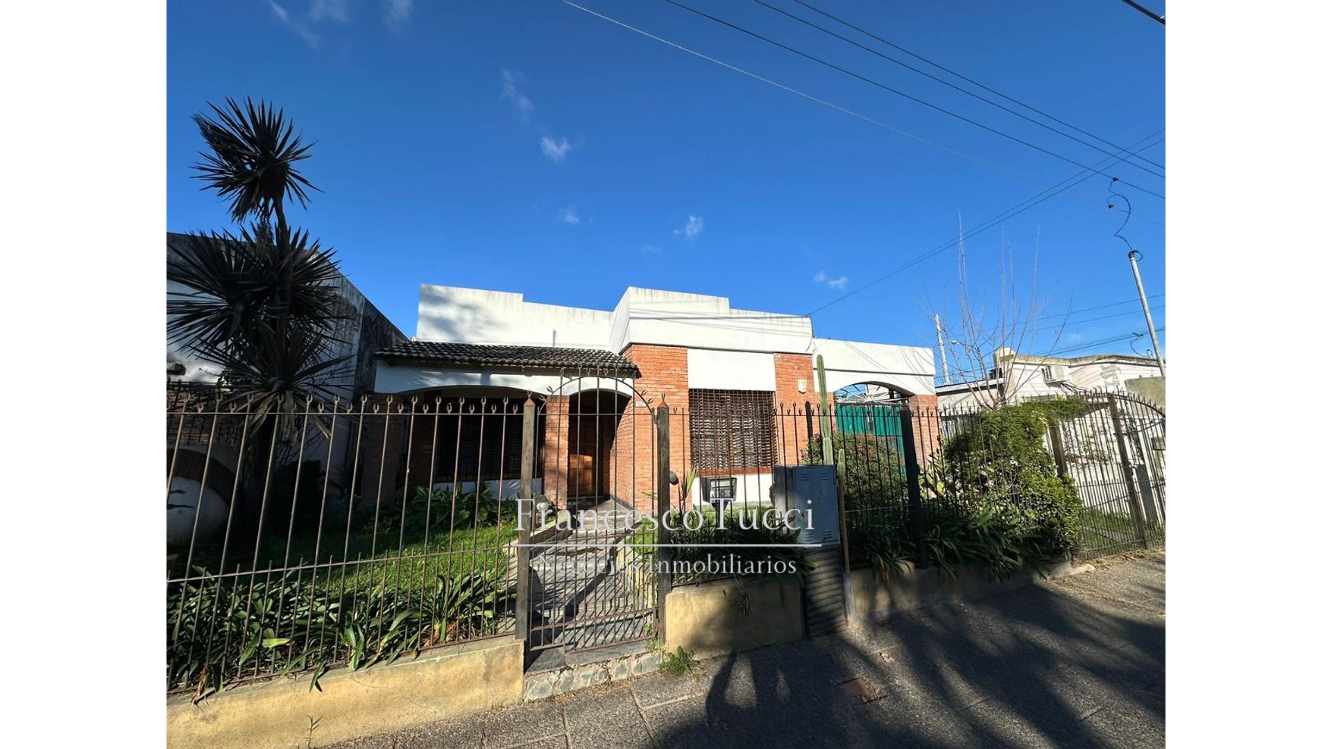 #5343773 | Venta | Casa | Lujan (Francesco Tucci Negocios Inmobiliarios)