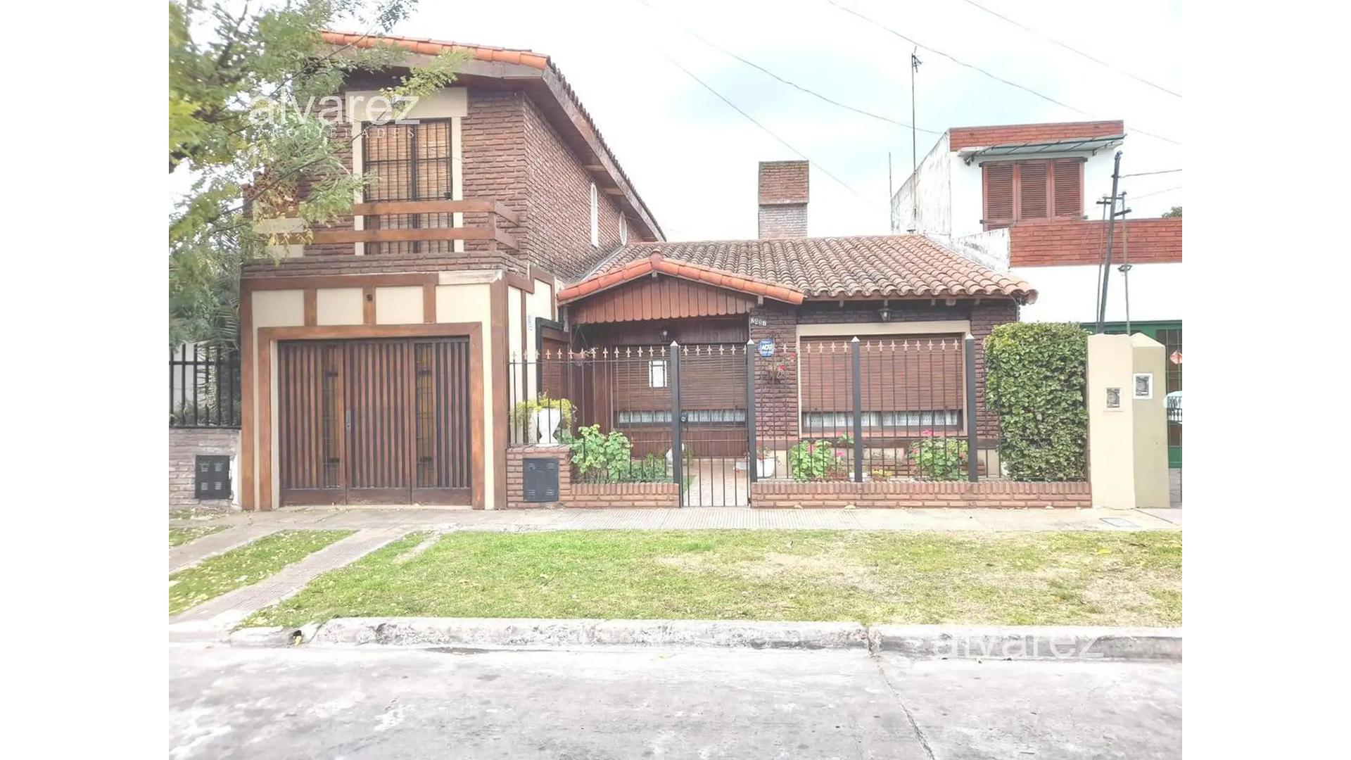 #5364010 | Sale | House | Moron (ALVAREZ PROPIEDADES (Sucursal))