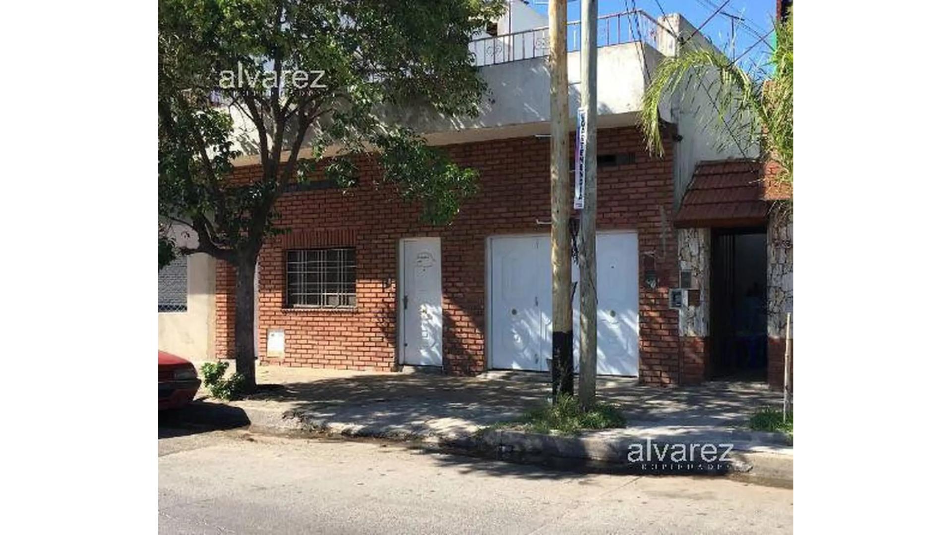 #5352323 | Venta | Casa | Moron (ALVAREZ PROPIEDADES (Sucursal))