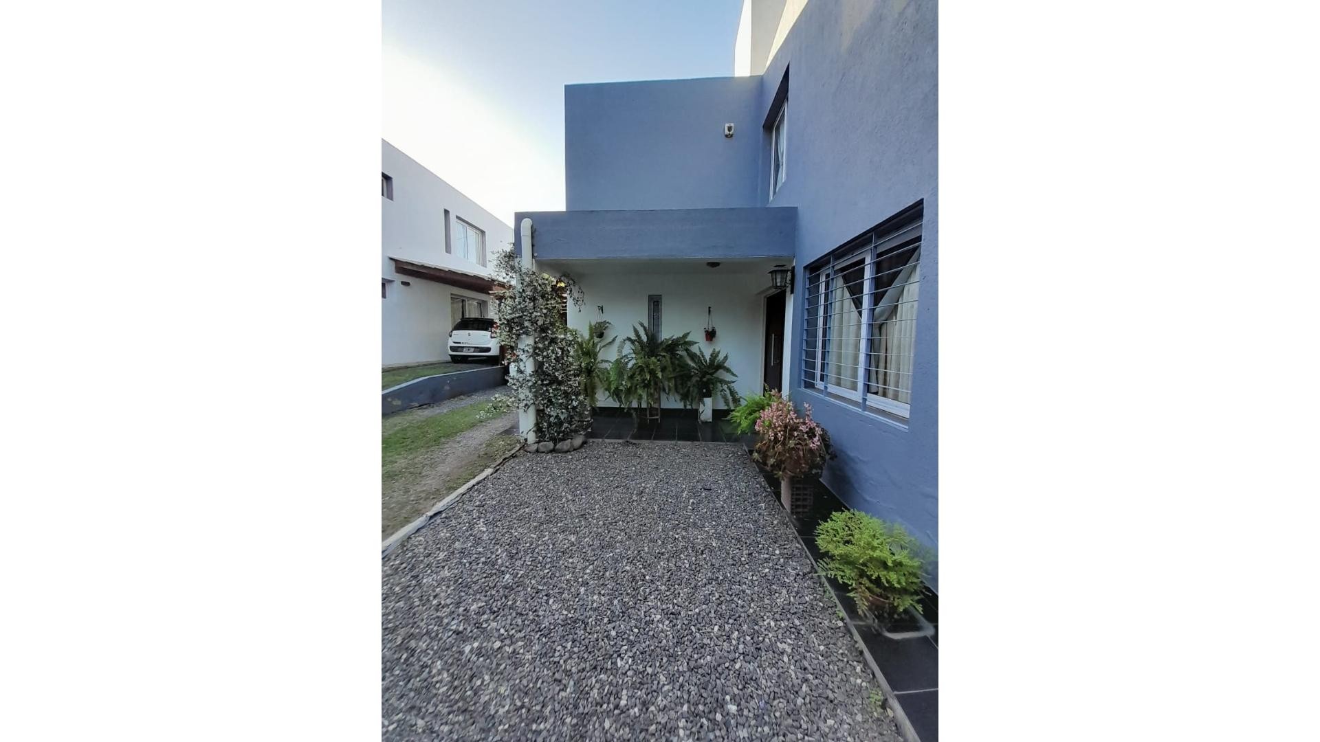 #5345451 | Venta | Casa | Villa Allende (Grupo Banker)