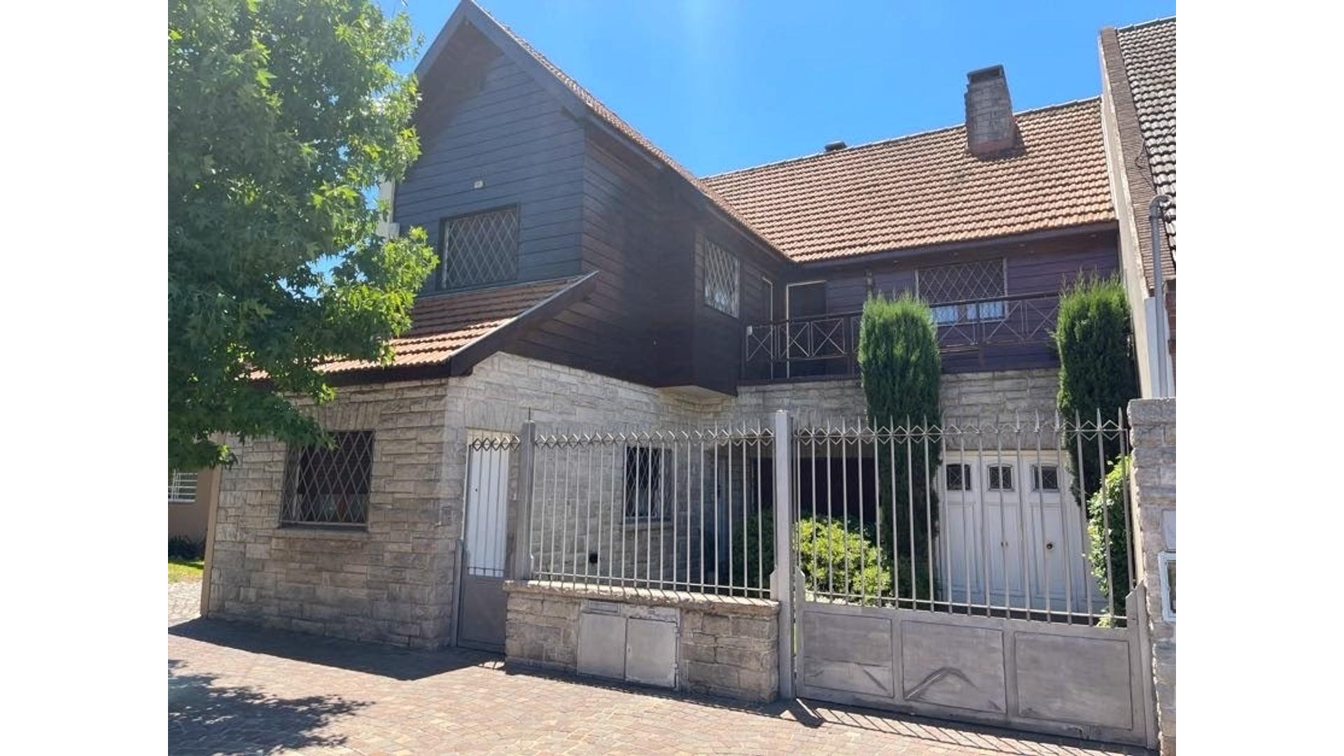 #3469338 | Venta | Casa | La Matanza (Ter Akopian Bienes Raices)