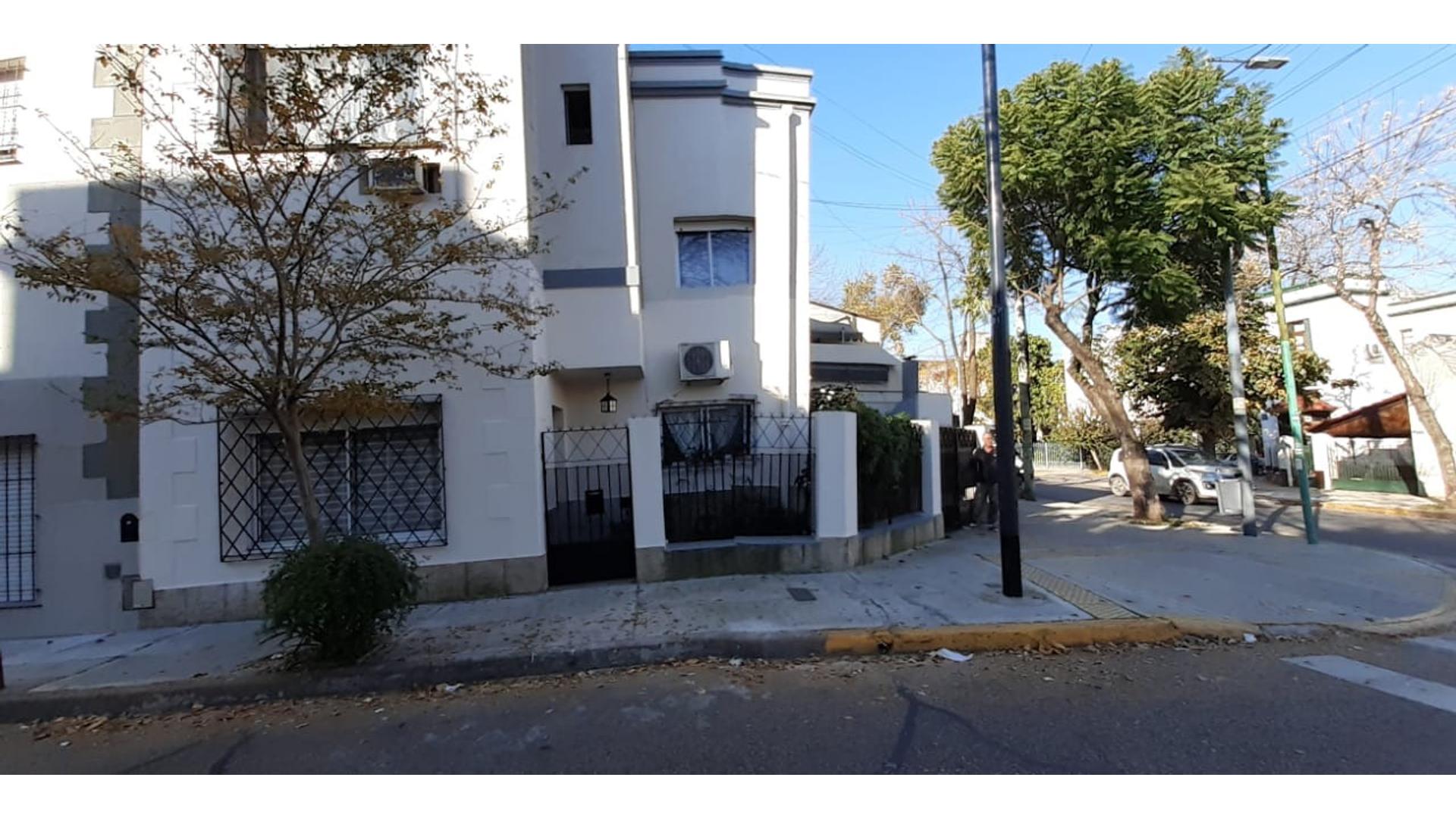 #5352175 | Venta | Casa | Liniers (Del Plata Inmobiliaria)