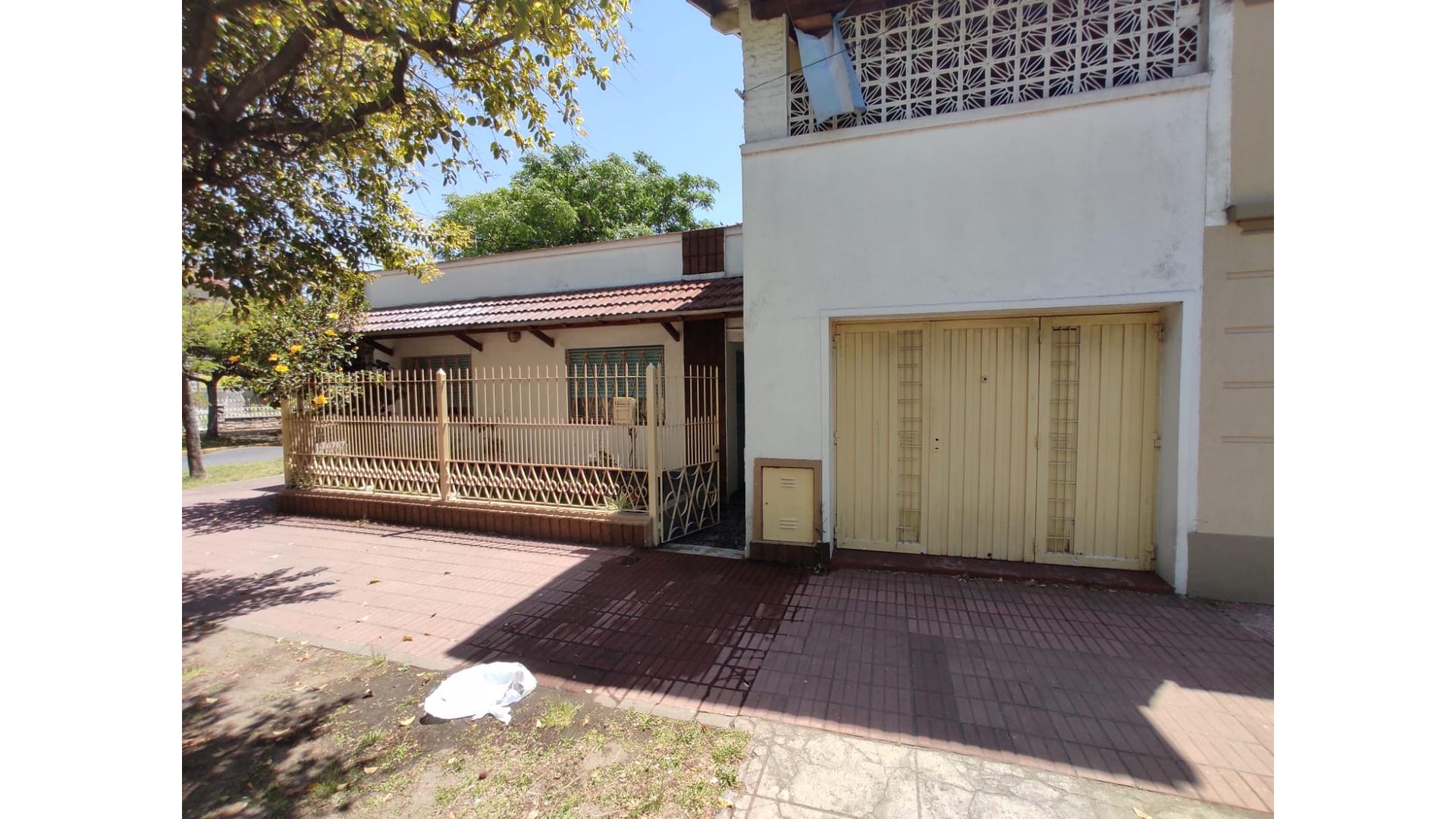 #5355471 | Venta | Casa | Lomas De Zamora (Inmobiliaria Raul Candel)