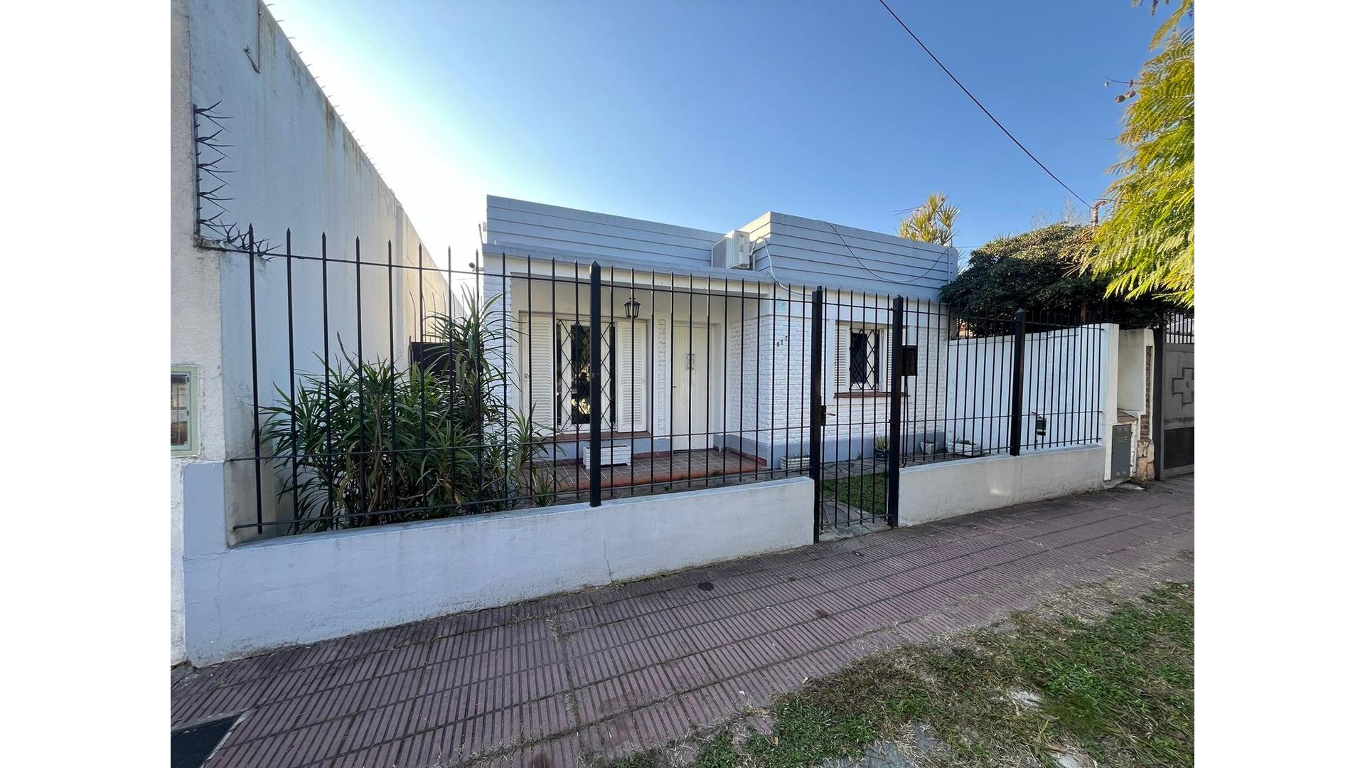 #5358293 | Venta | Casa | Ituzaingó (Inmobiliaria Carlucci)