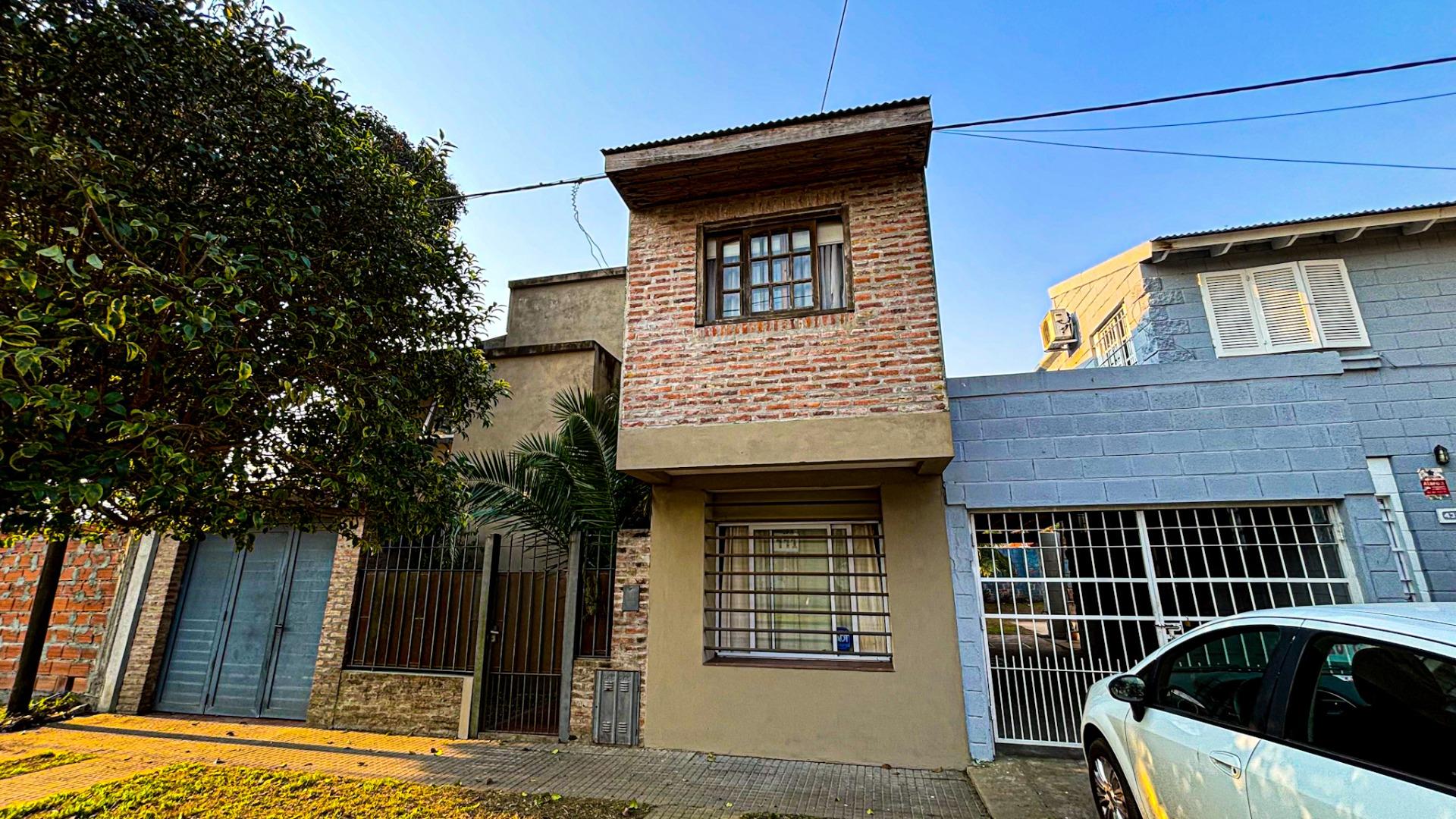 #5358814 | Venta | Casa | La Plata (Brandoni Bienes Raíces)