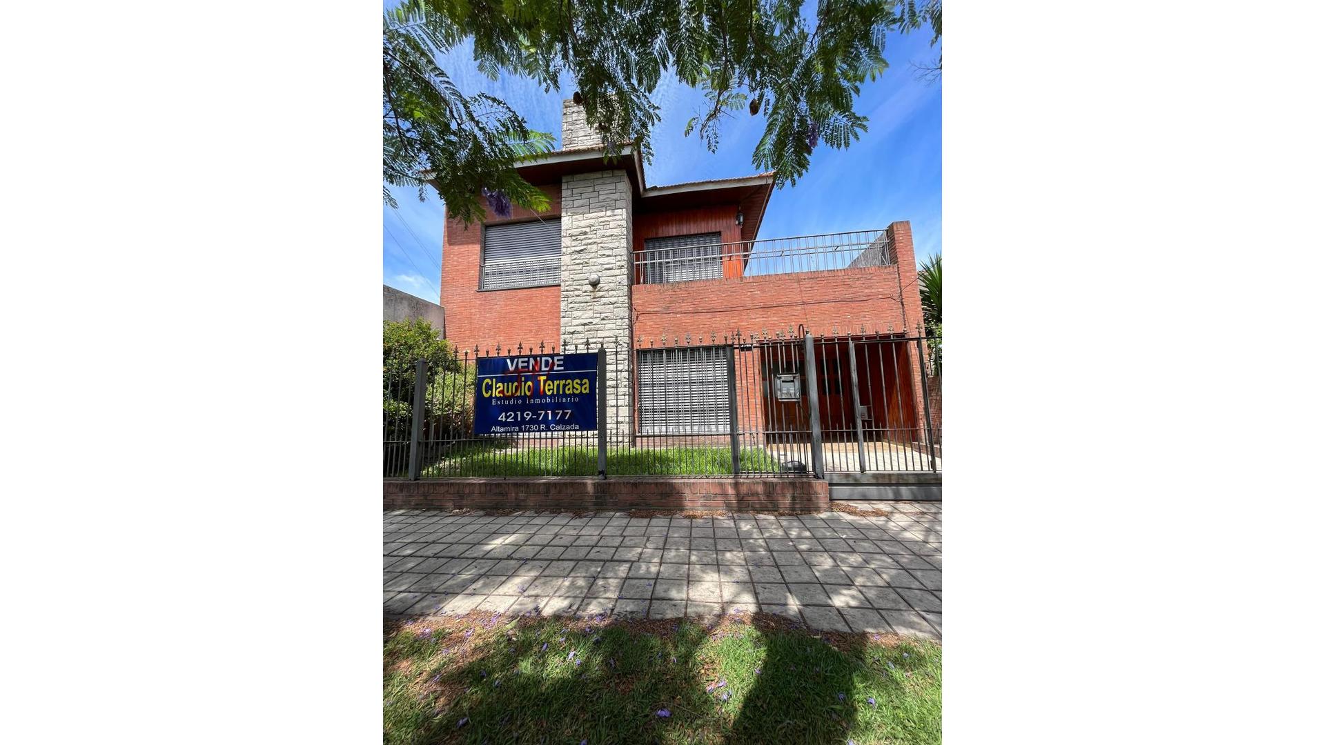 #5361324 | Venta | Casa | Almirante Brown (Claudio Terrasa Estudio Inmobiliario)