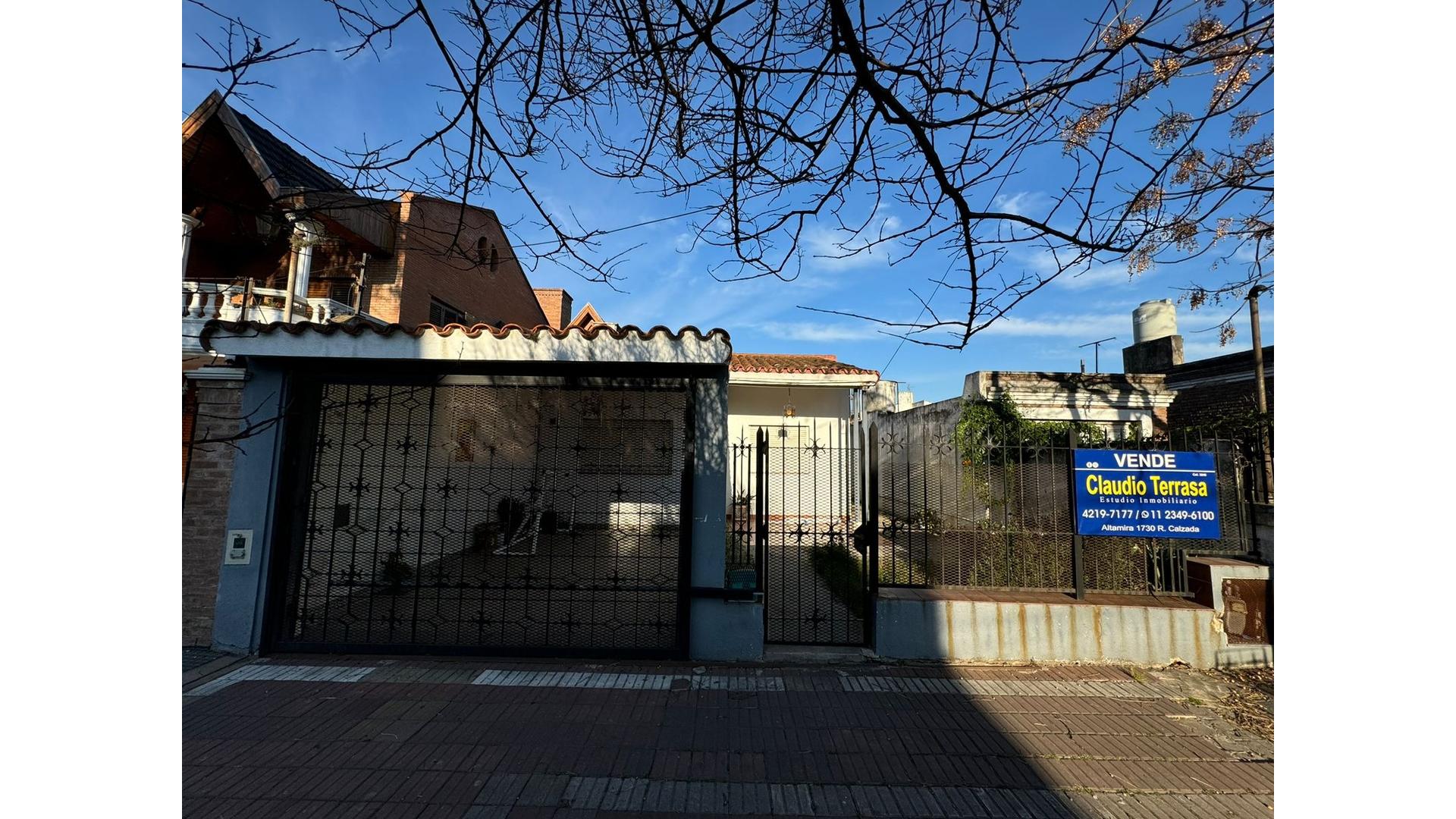 #5358326 | Venta | Casa | Almirante Brown (Claudio Terrasa Estudio Inmobiliario)