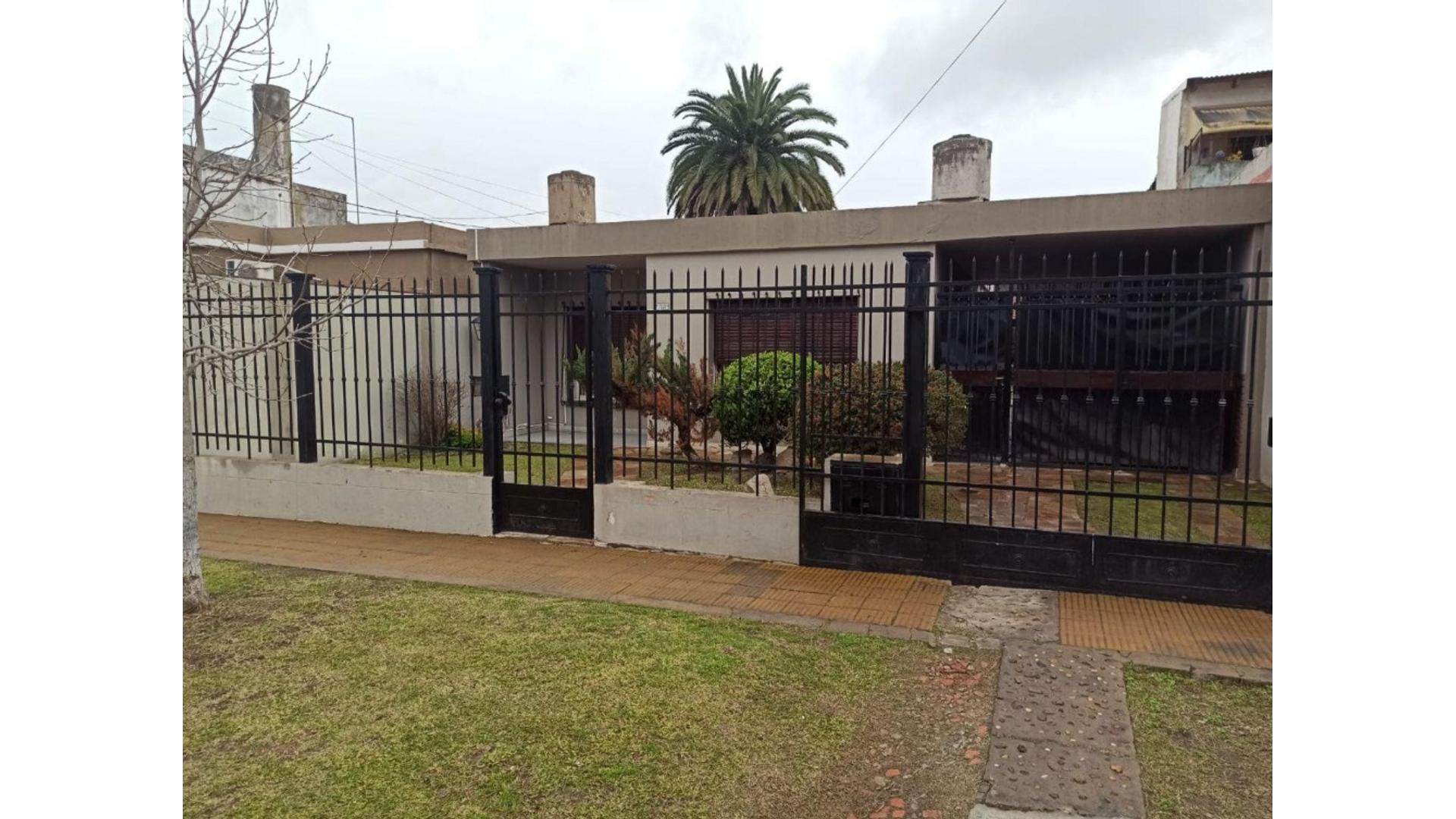 #5361521 | Venta | Casa | Moron (ALVAREZ PROPIEDADES (Sucursal))