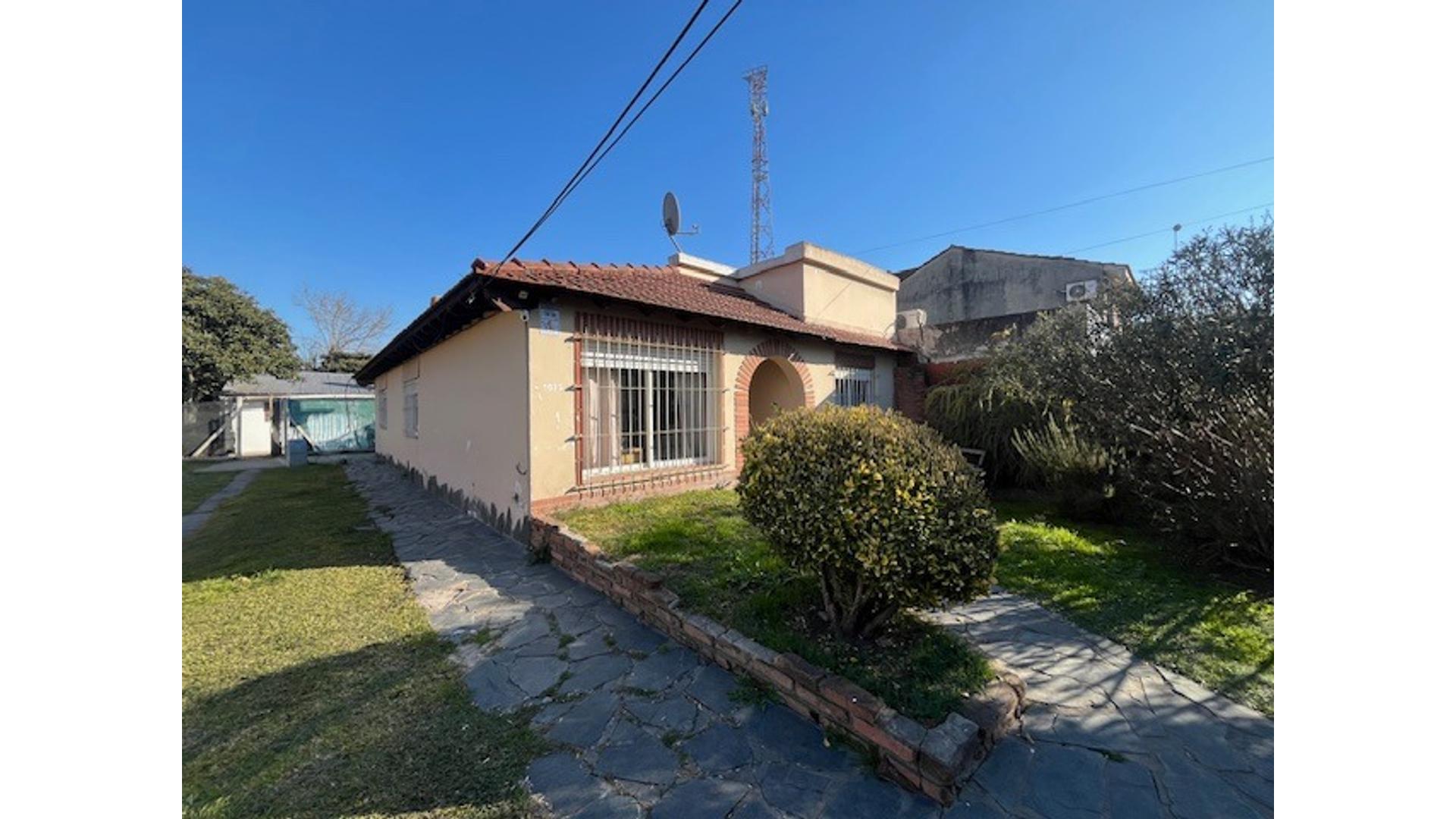 #5361463 | Sale | House | Pilar (Erro Propiedades)