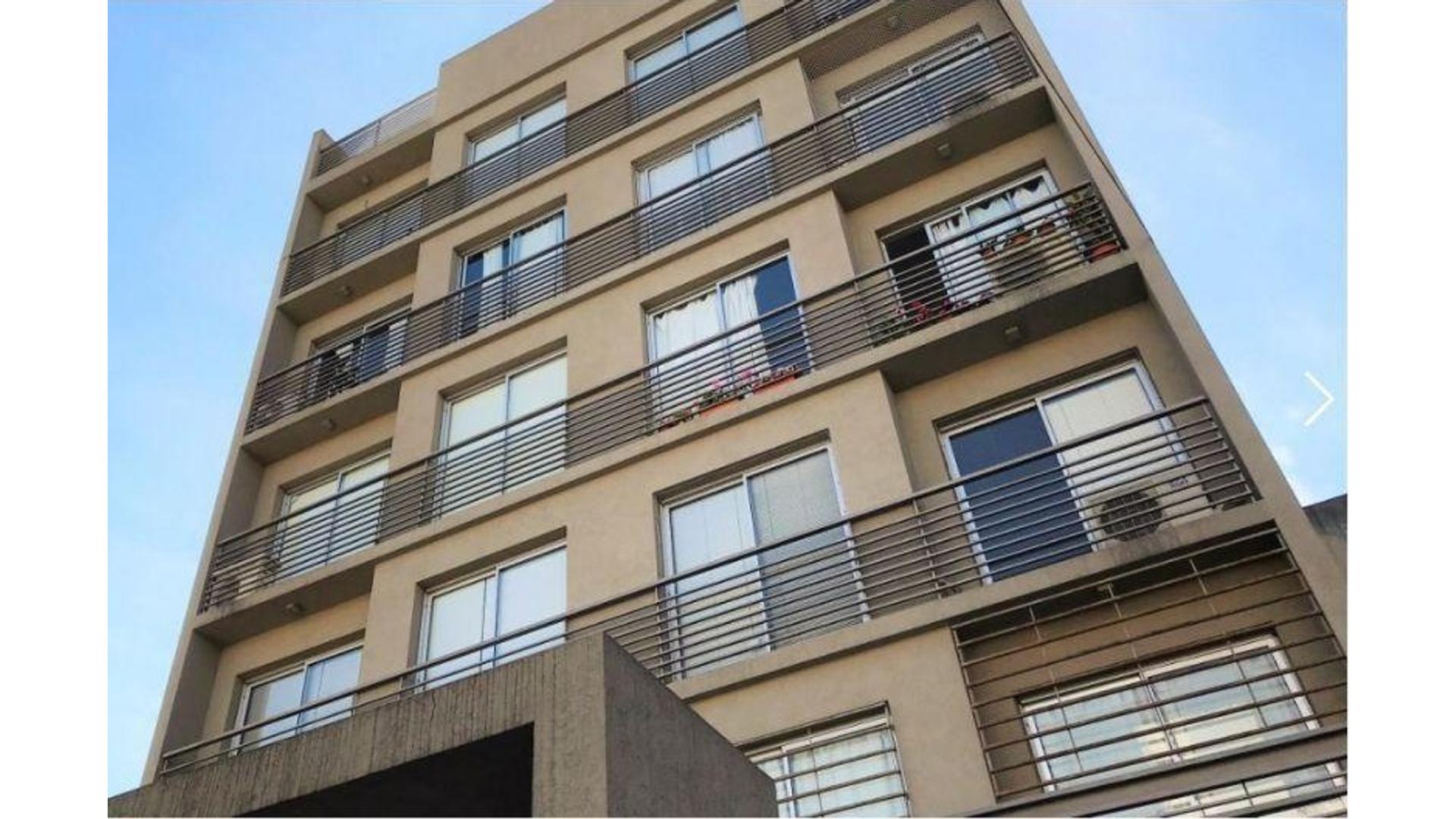 #5361996 | Venta | Departamento | Moron (ALVAREZ PROPIEDADES (Sucursal))