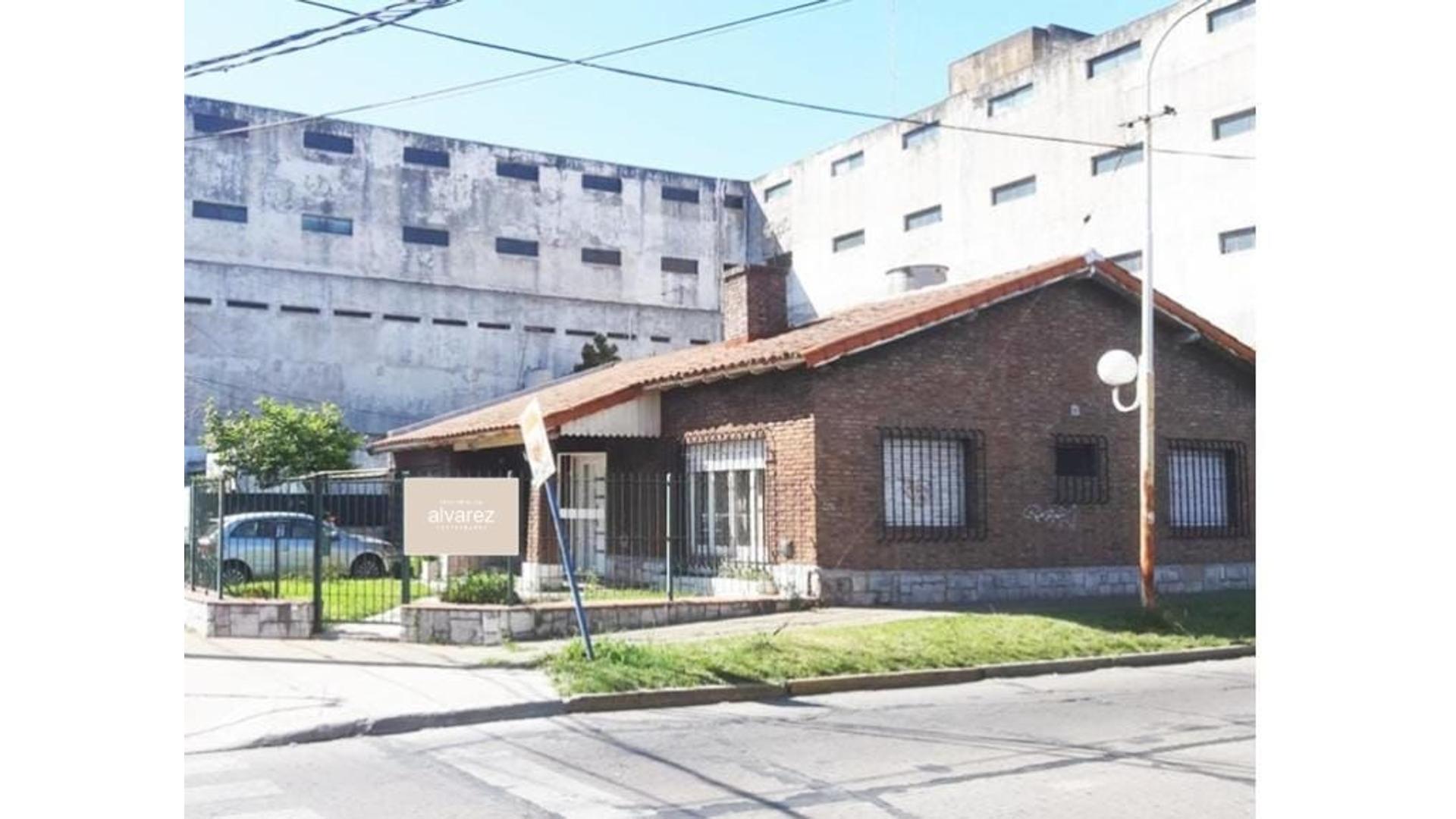 #5364003 | Venta | Casa | Moron (ALVAREZ PROPIEDADES (Sucursal))