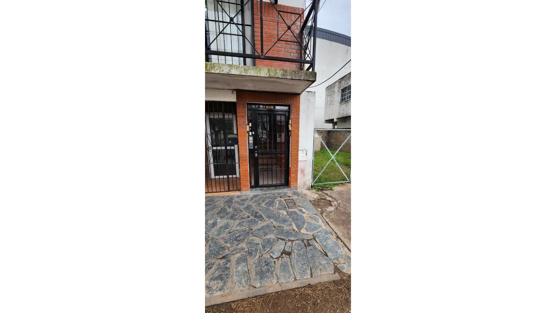 #5365339 | Venta | Departamento | Merlo (Sabet Martin Propiedades)