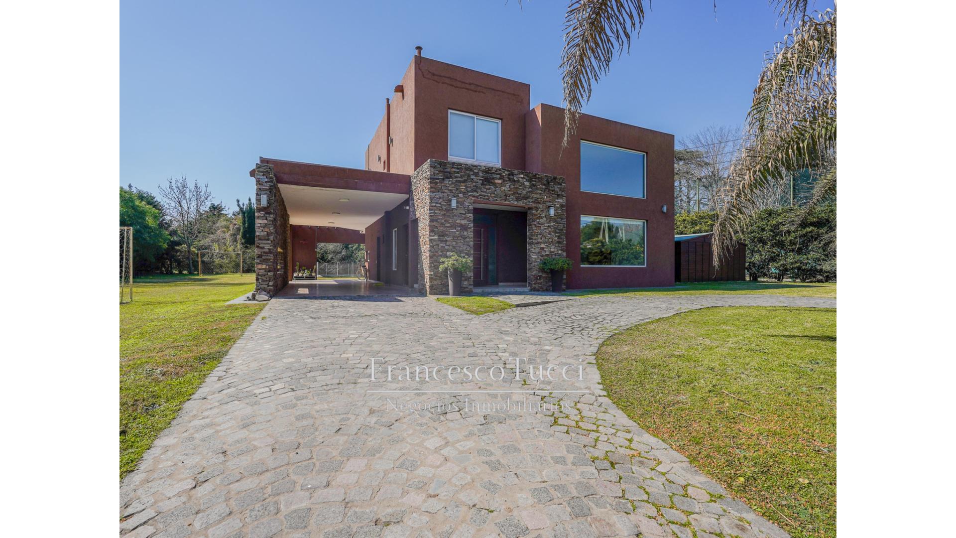 #5377141 | Venta | Casa | Ituzaingó (Francesco Tucci Negocios Inmobiliarios)